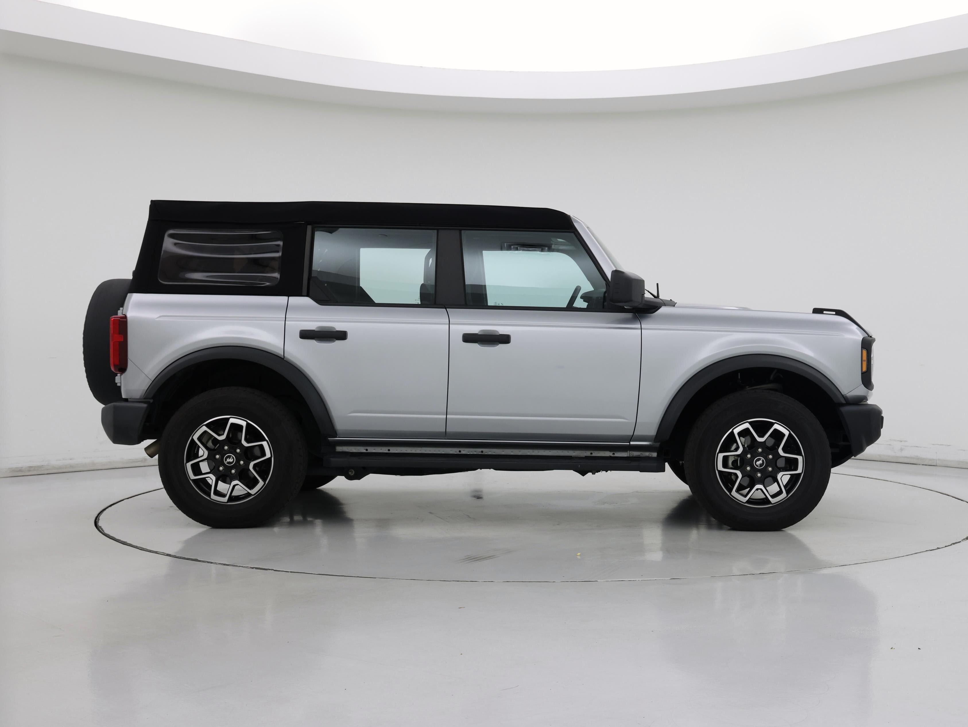 Thumbnail: 2023 Ford Bronco - 7