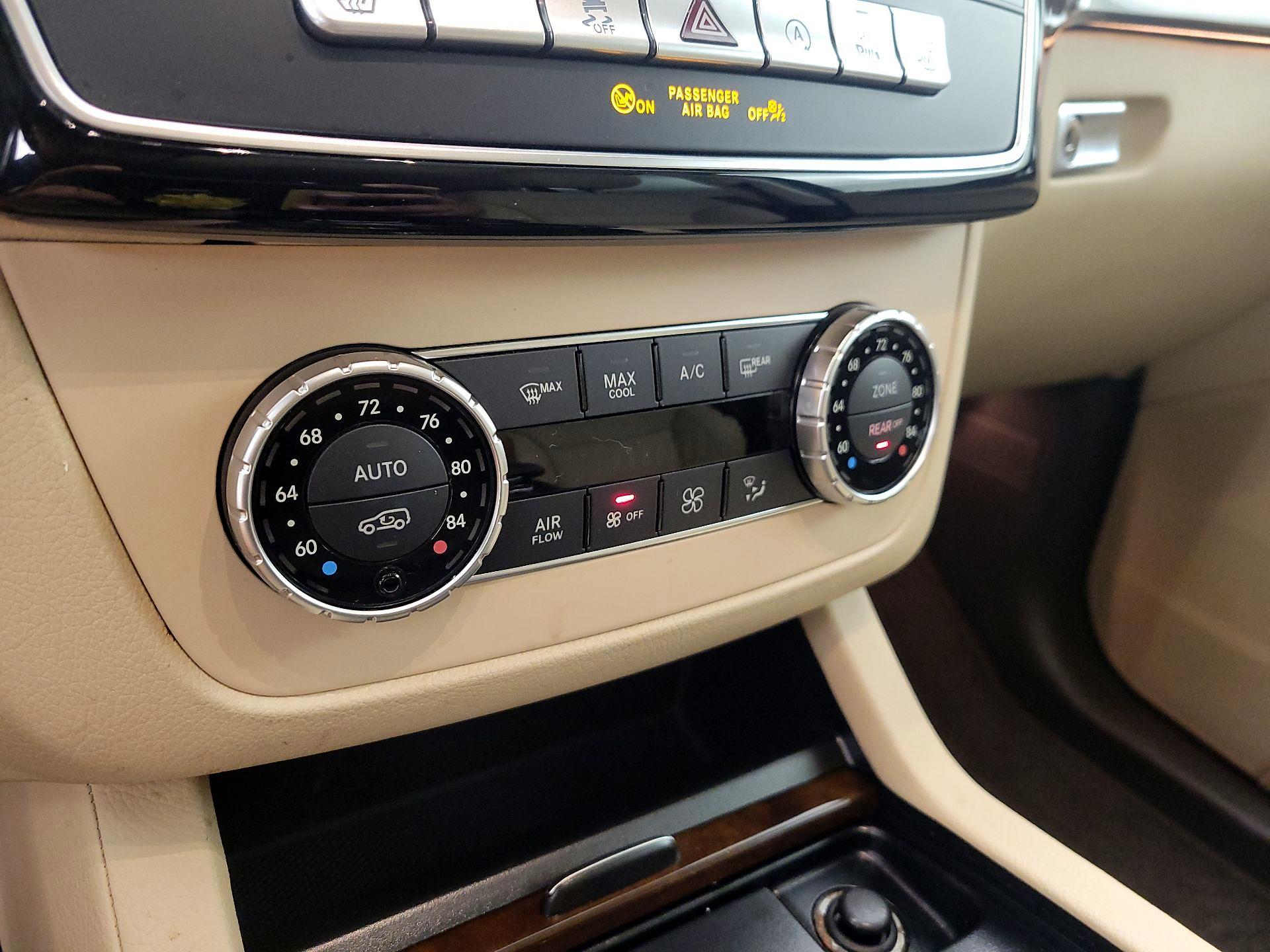 Thumbnail: 2019 Mercedes-Benz GLS - 17