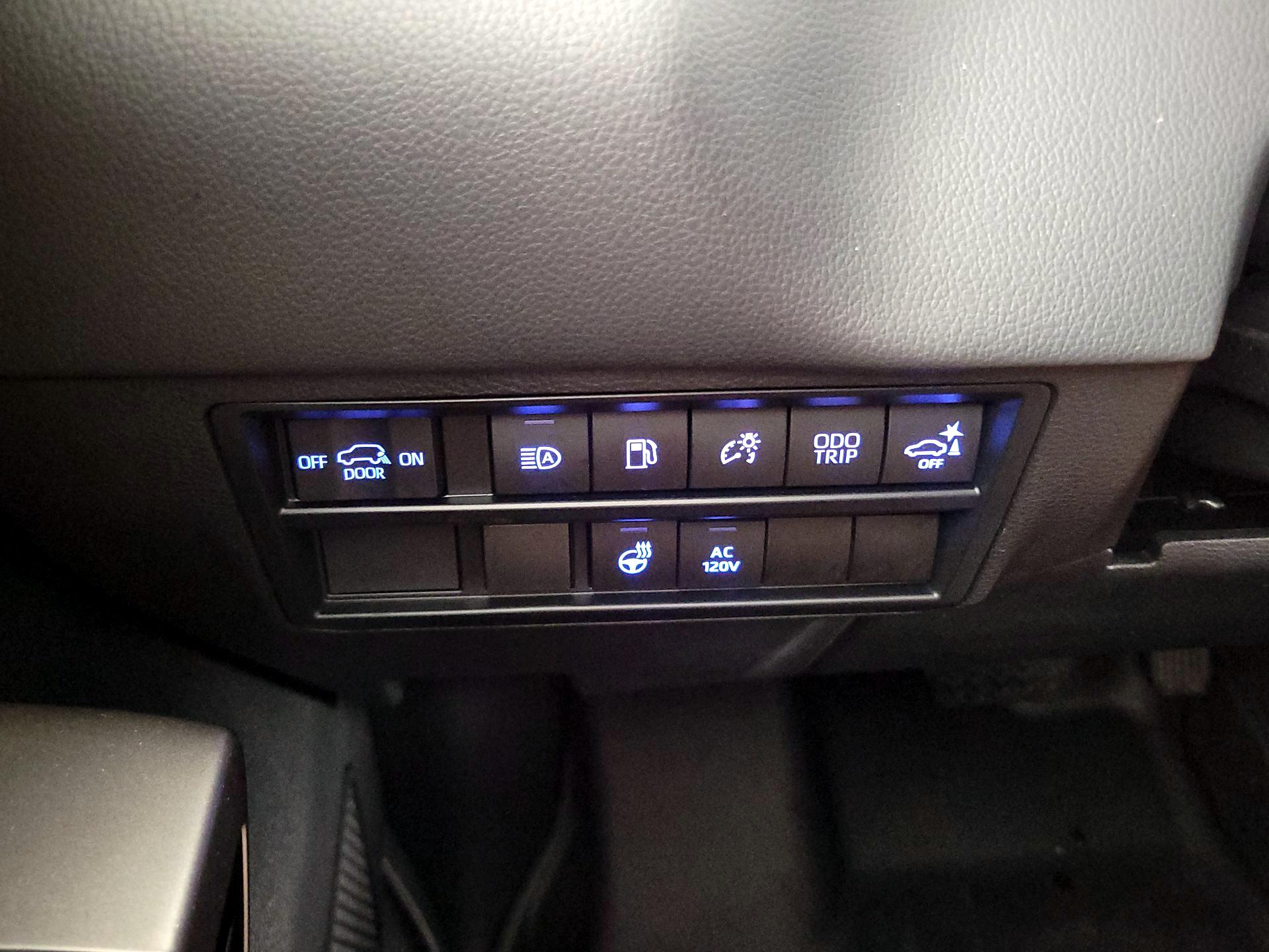 Thumbnail: 2024 Toyota Sequoia - 11