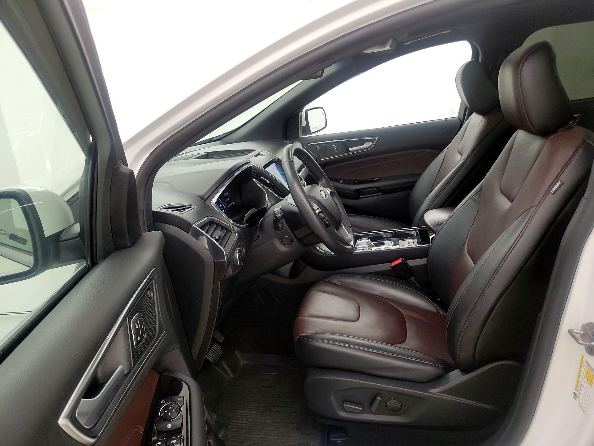 Thumbnail: 2020 Ford Edge - 11
