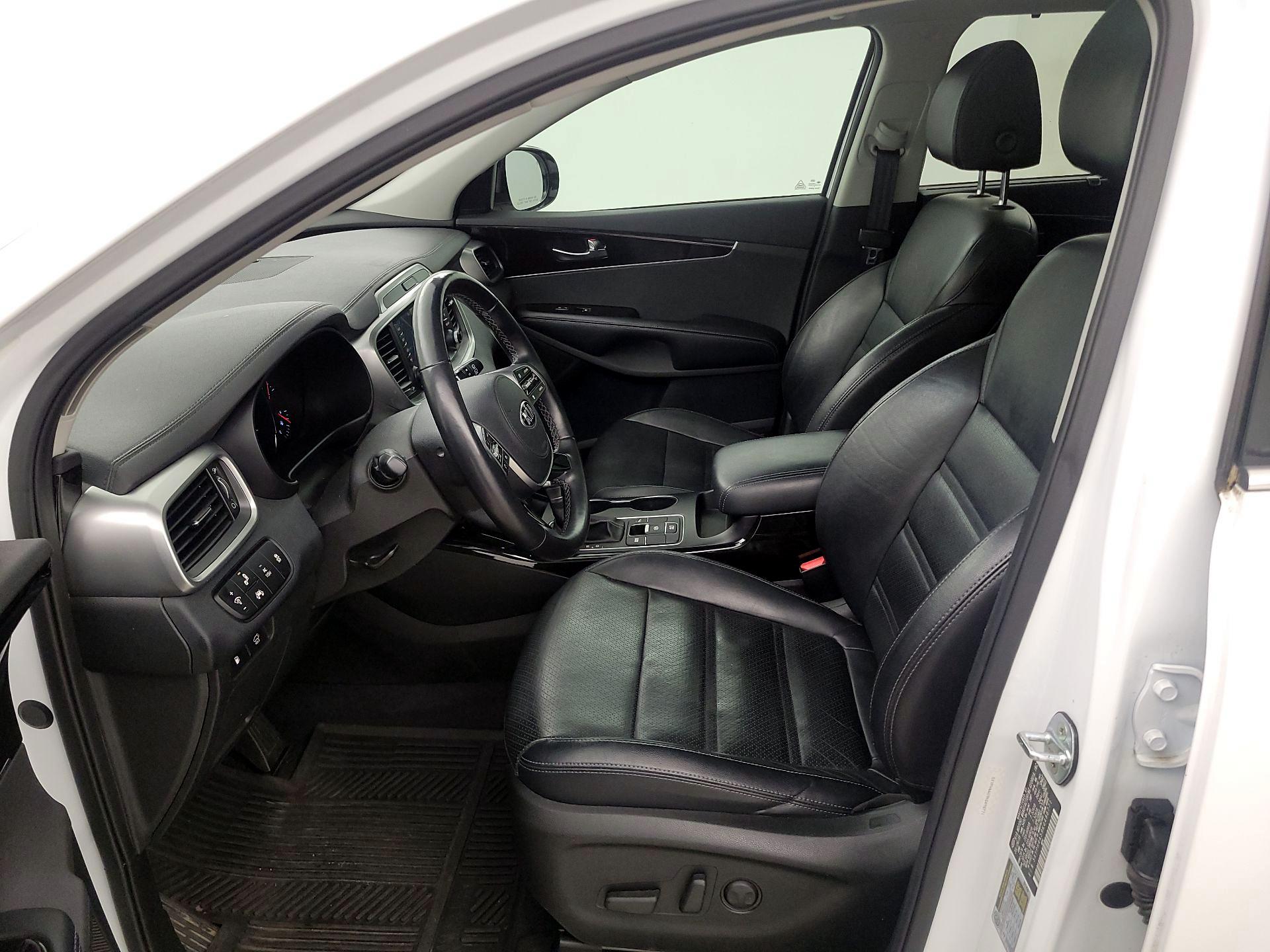 Thumbnail: 2019 Kia Sorento - 11