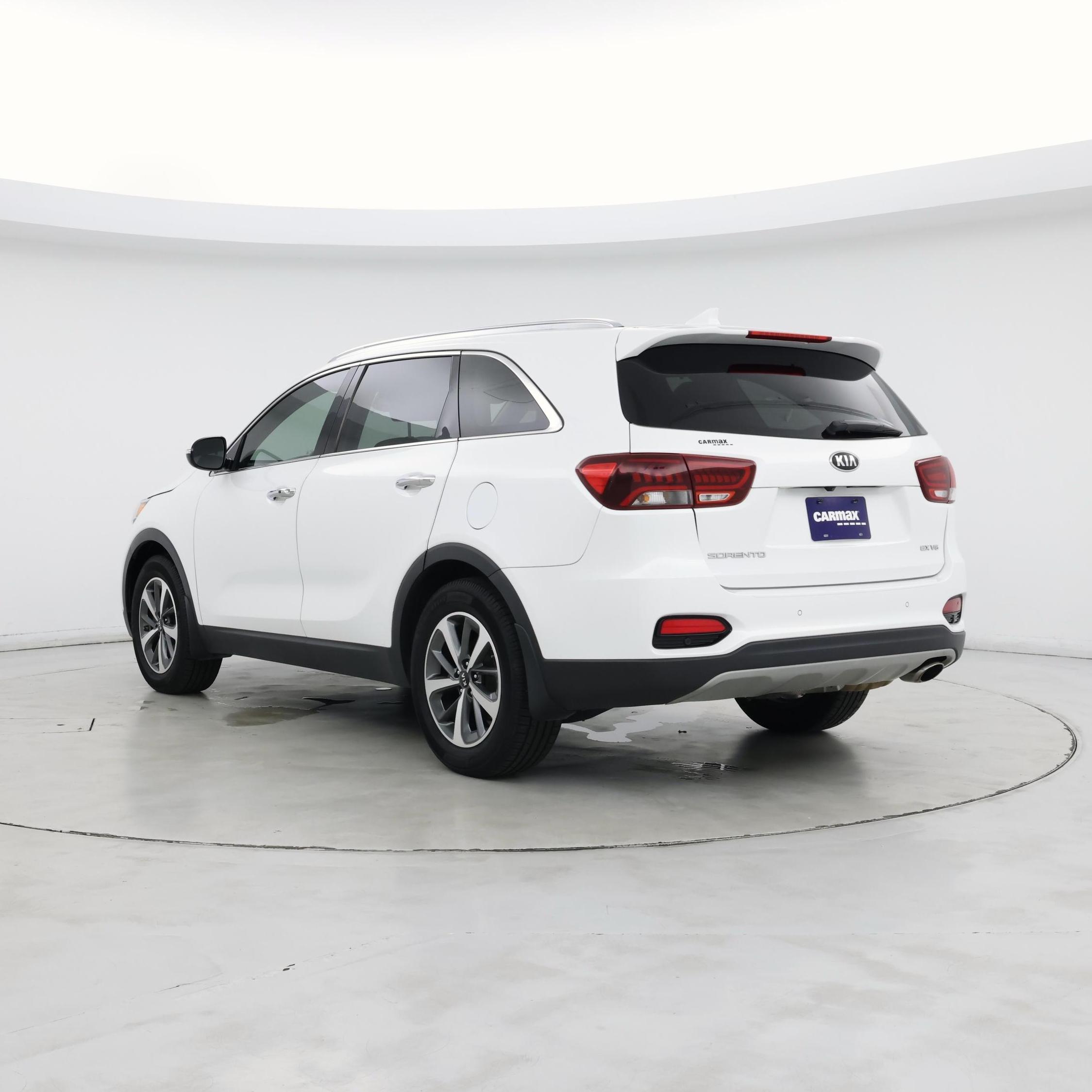 Thumbnail: 2019 Kia Sorento - 2