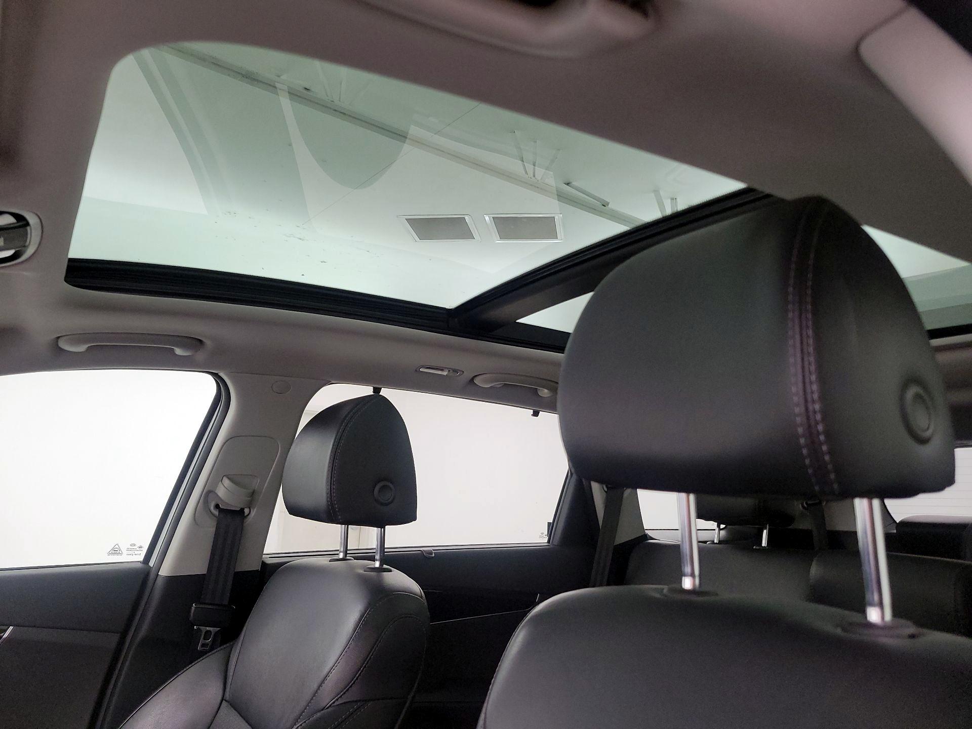 Thumbnail: 2019 Kia Sorento - 20
