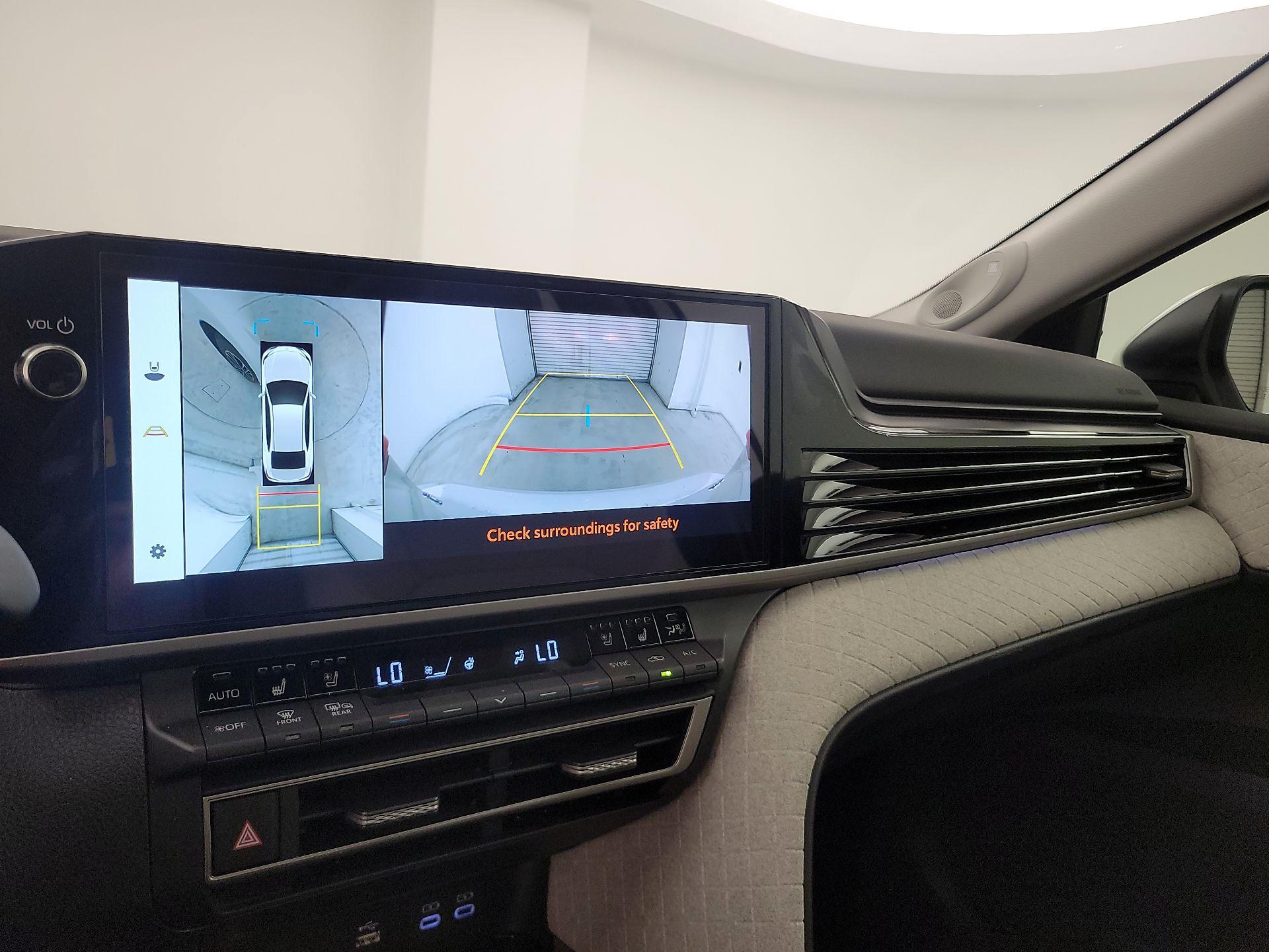 Thumbnail: 2025 Toyota Camry - 13