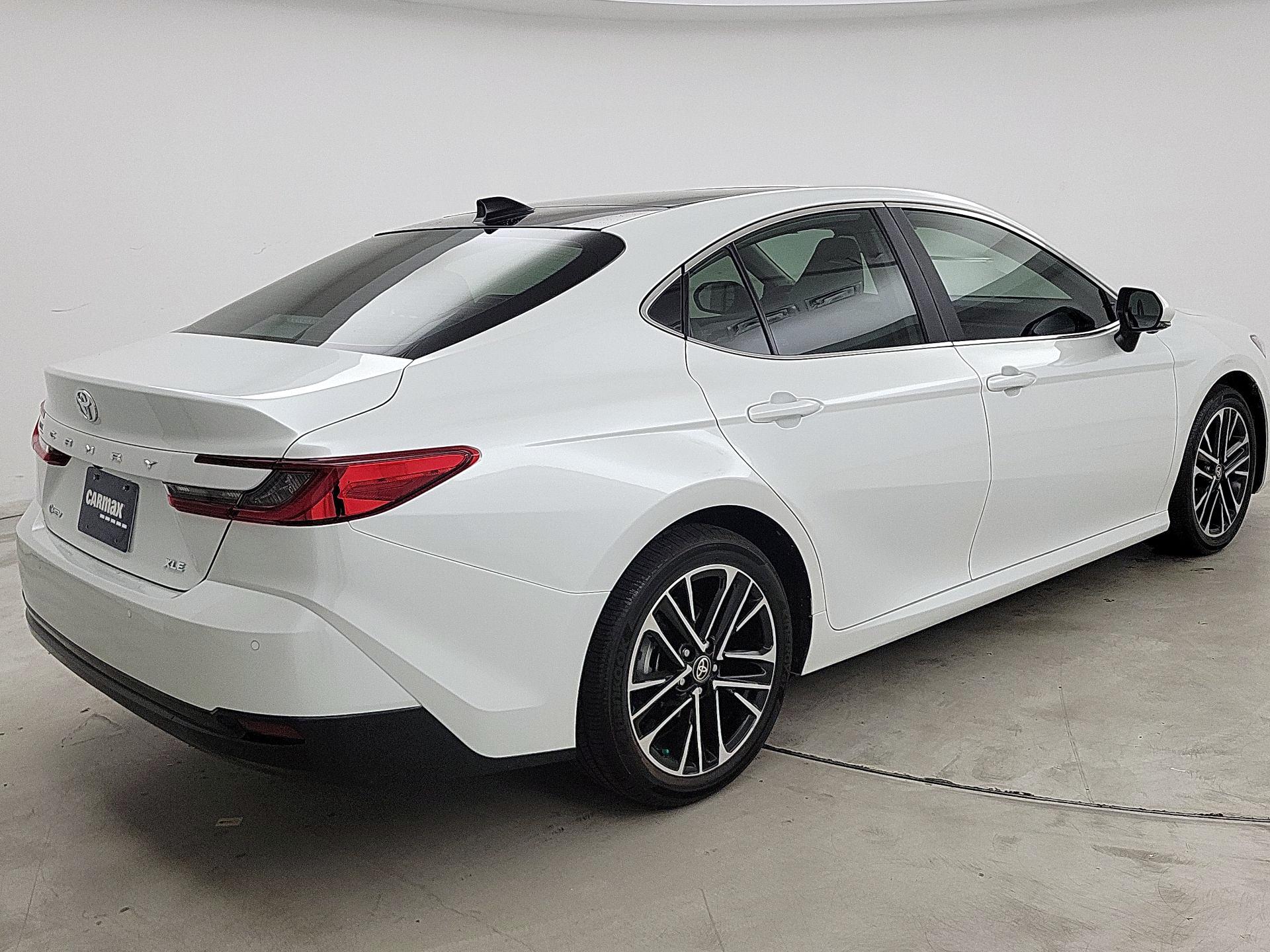 Thumbnail: 2025 Toyota Camry - 5