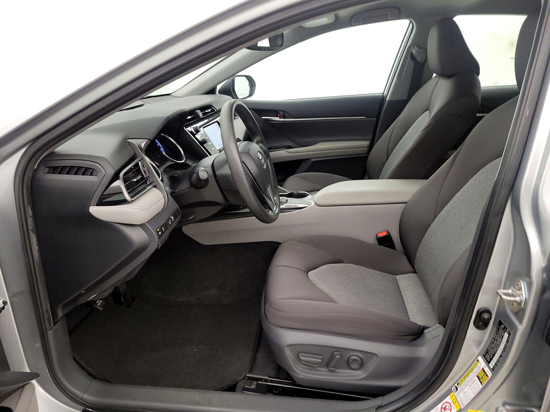 Thumbnail: 2019 Toyota Camry - 11