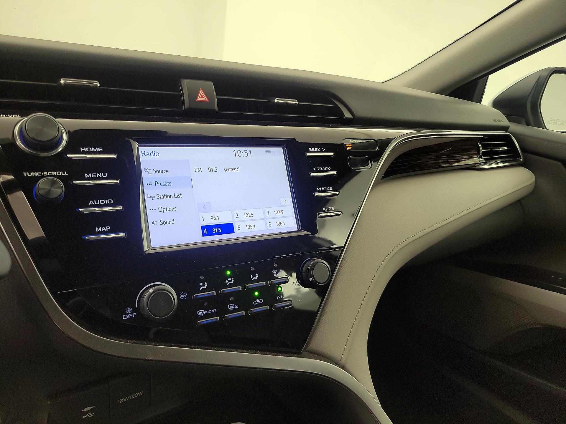 Thumbnail: 2019 Toyota Camry - 15