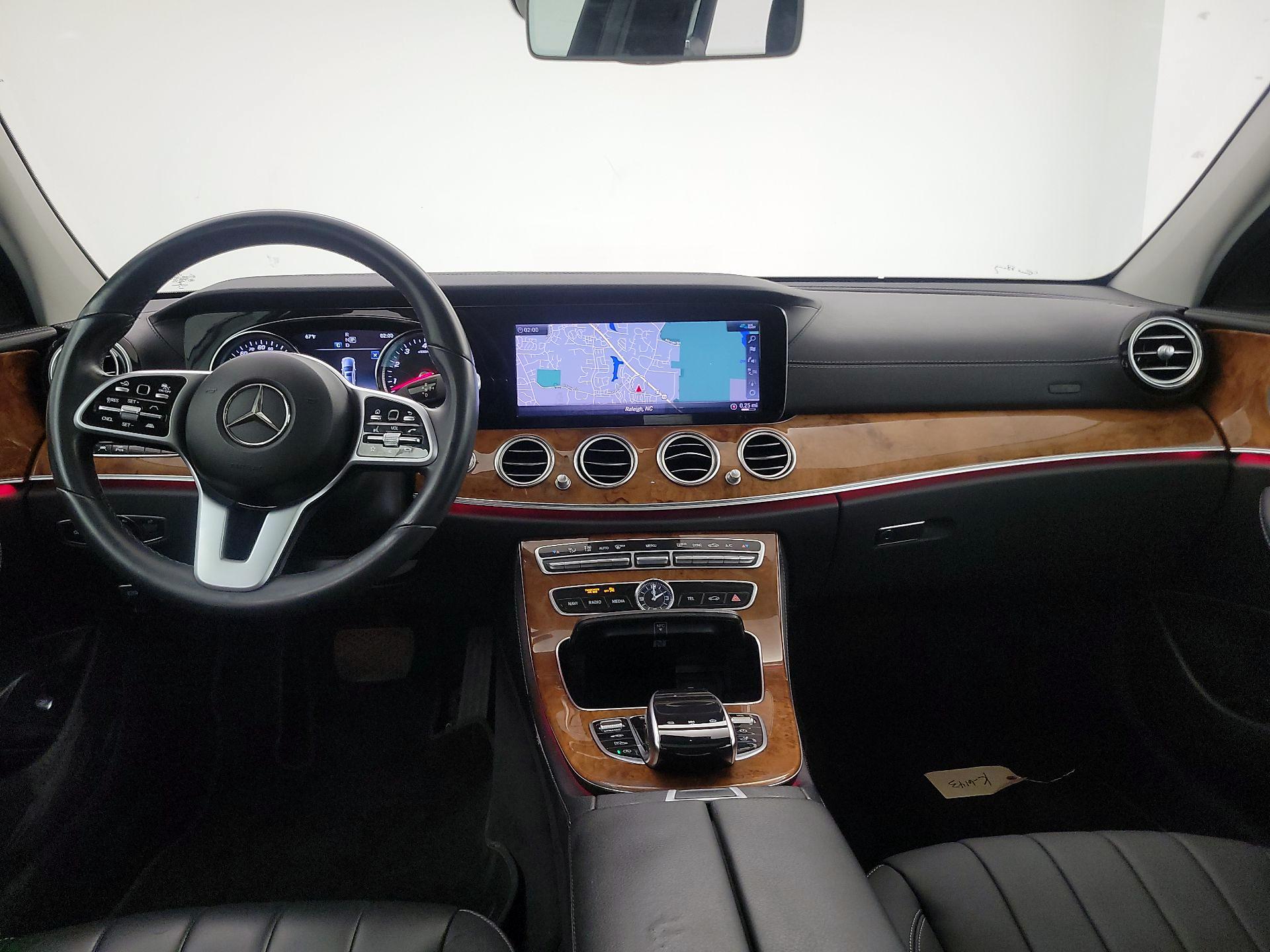 Thumbnail: 2019 Mercedes-Benz E-Class - 9