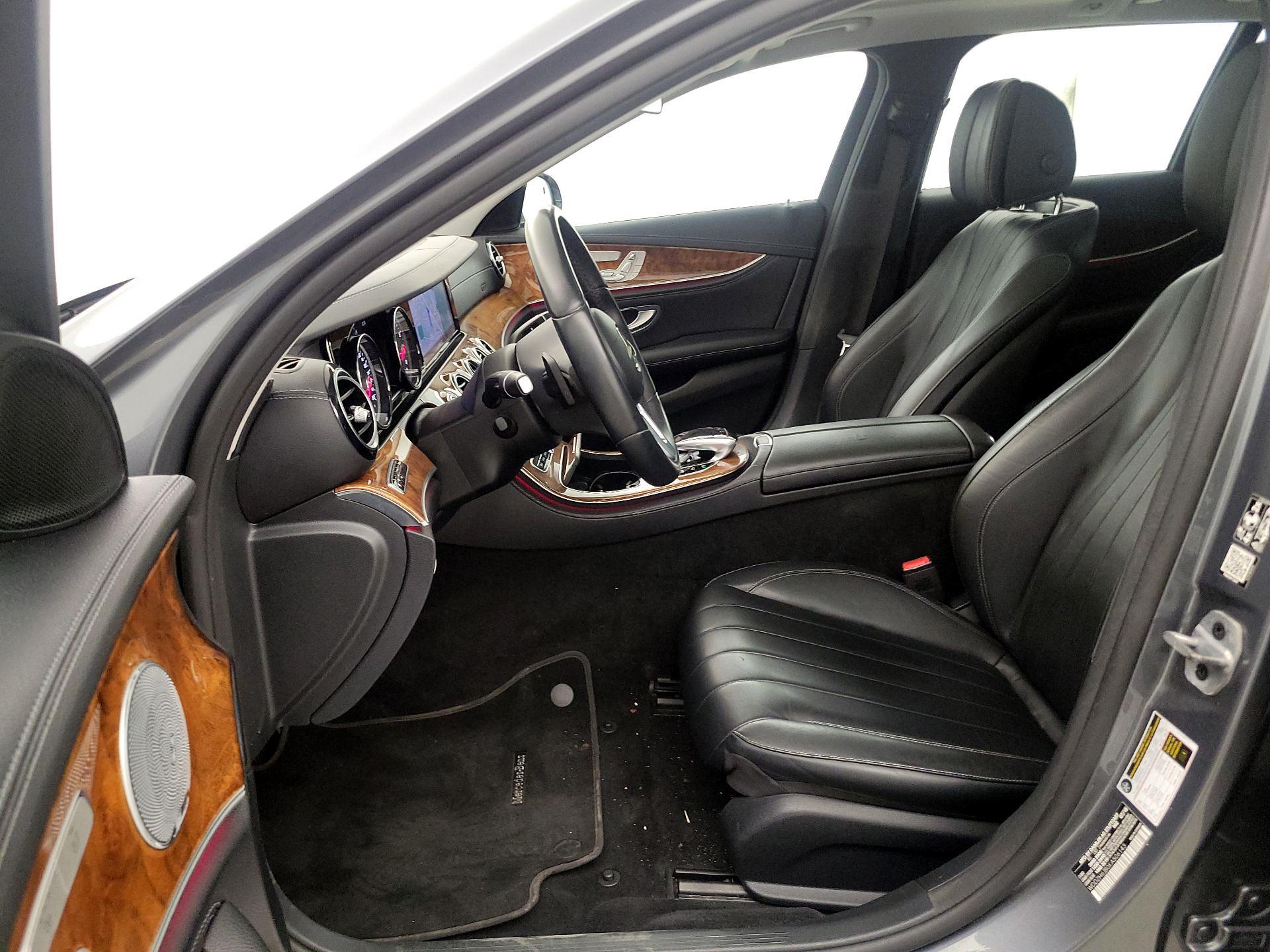 Thumbnail: 2019 Mercedes-Benz E-Class - 11