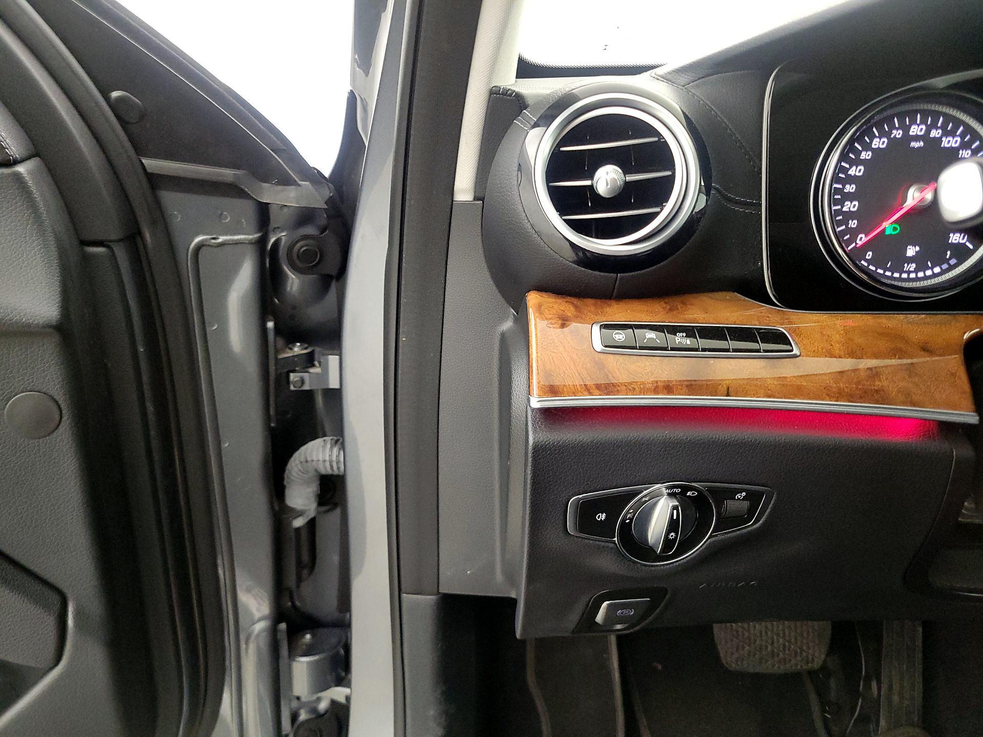 Thumbnail: 2019 Mercedes-Benz E-Class - 13