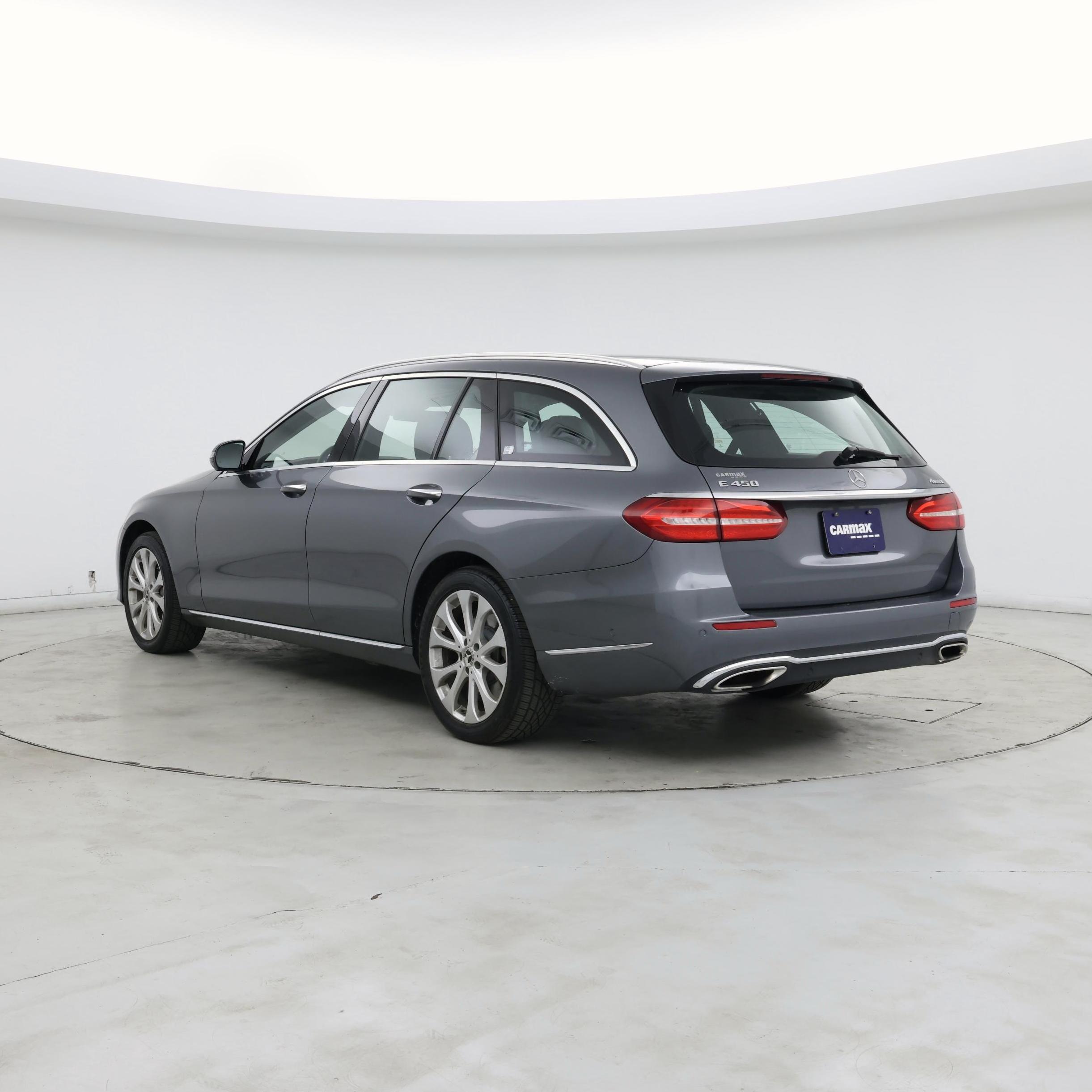 Thumbnail: 2019 Mercedes-Benz E-Class - 2