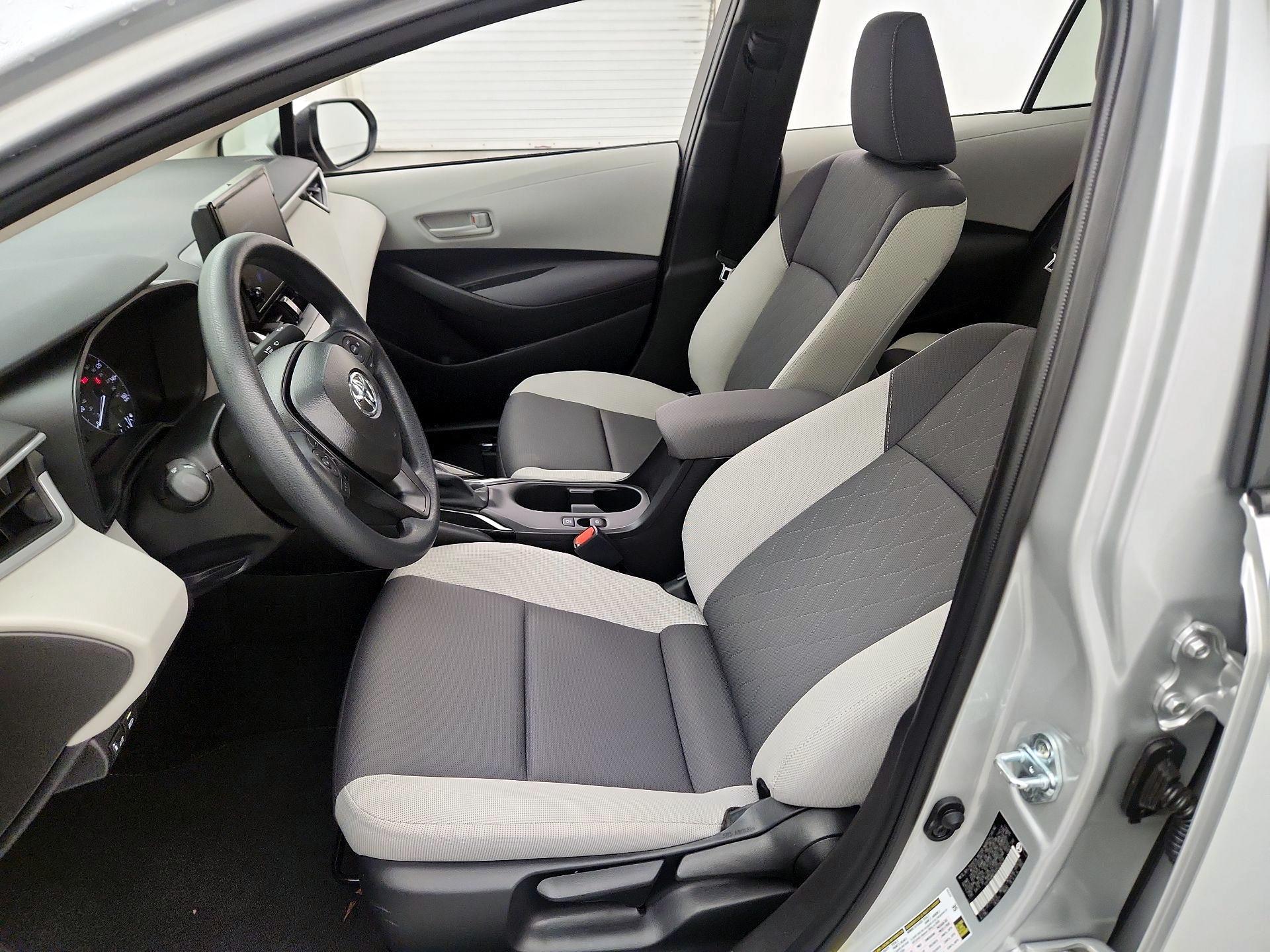 Thumbnail: 2025 Toyota Corolla - 11