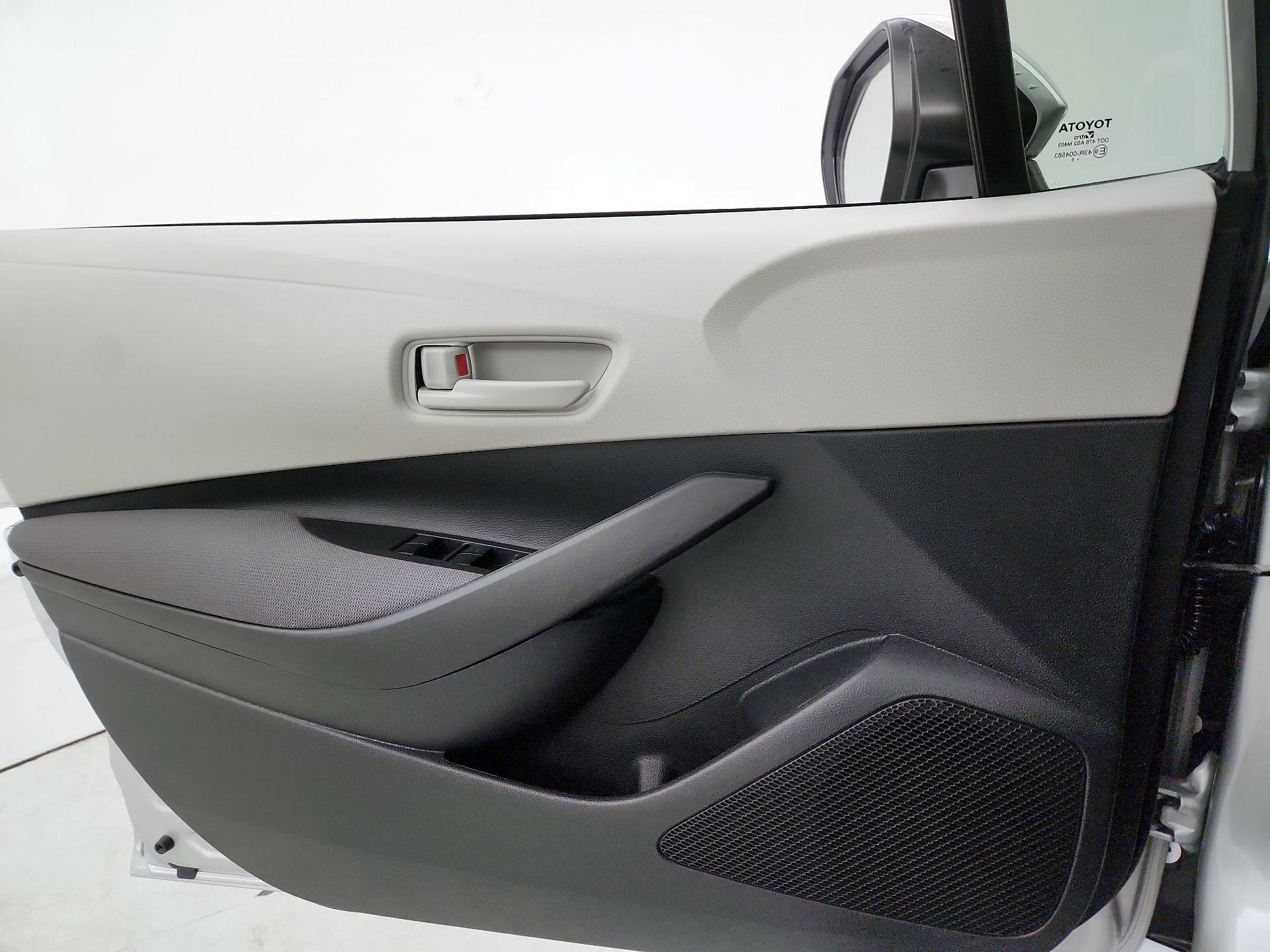 Thumbnail: 2025 Toyota Corolla - 12