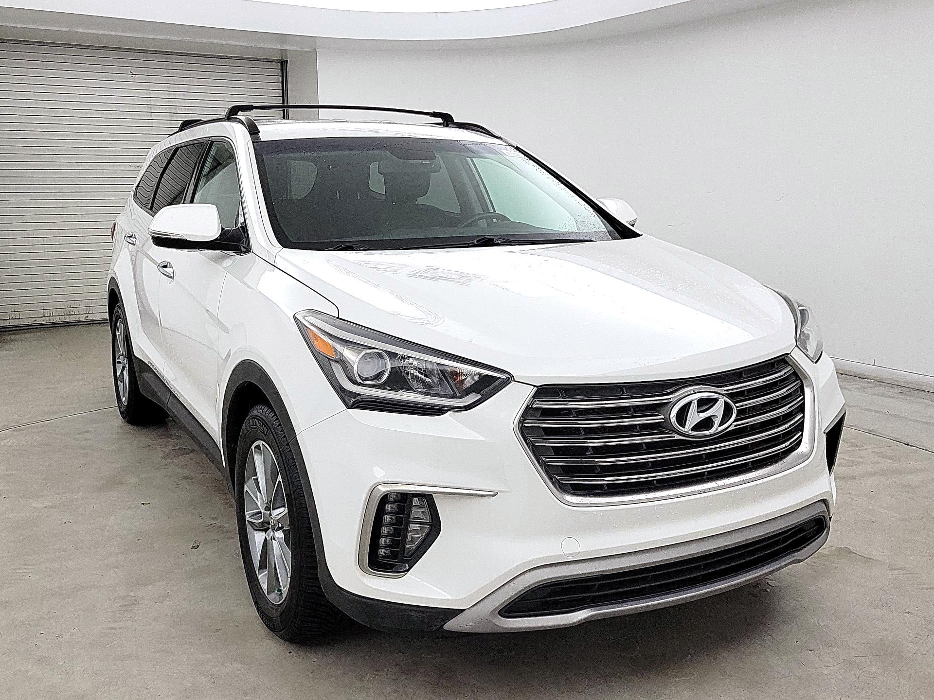 Thumbnail: 2017 Hyundai Santa Fe - 1