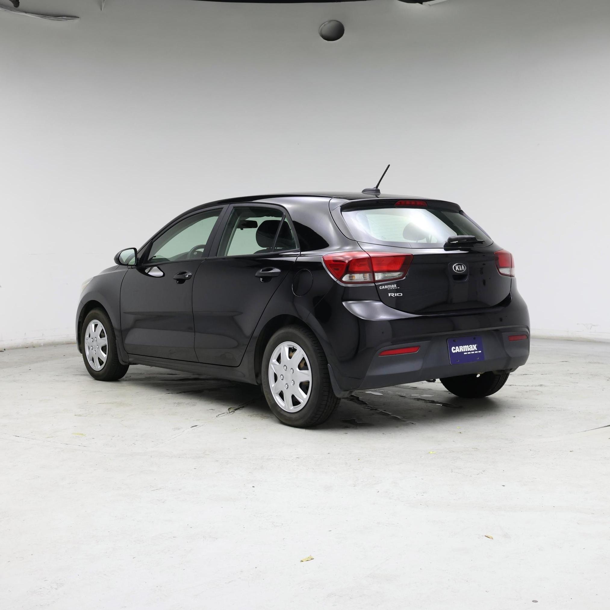 Thumbnail: 2018 Kia Rio5 - 2
