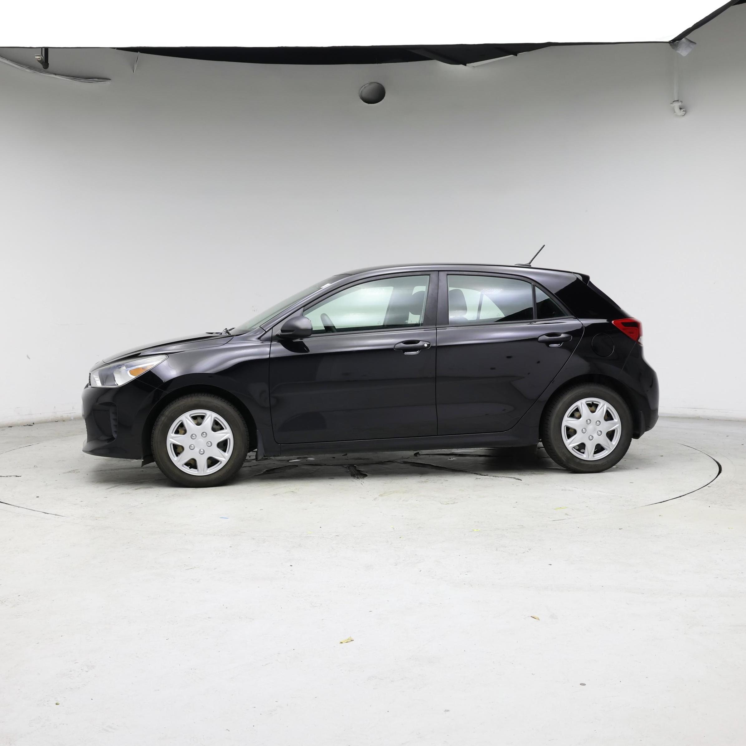 Thumbnail: 2018 Kia Rio5 - 3