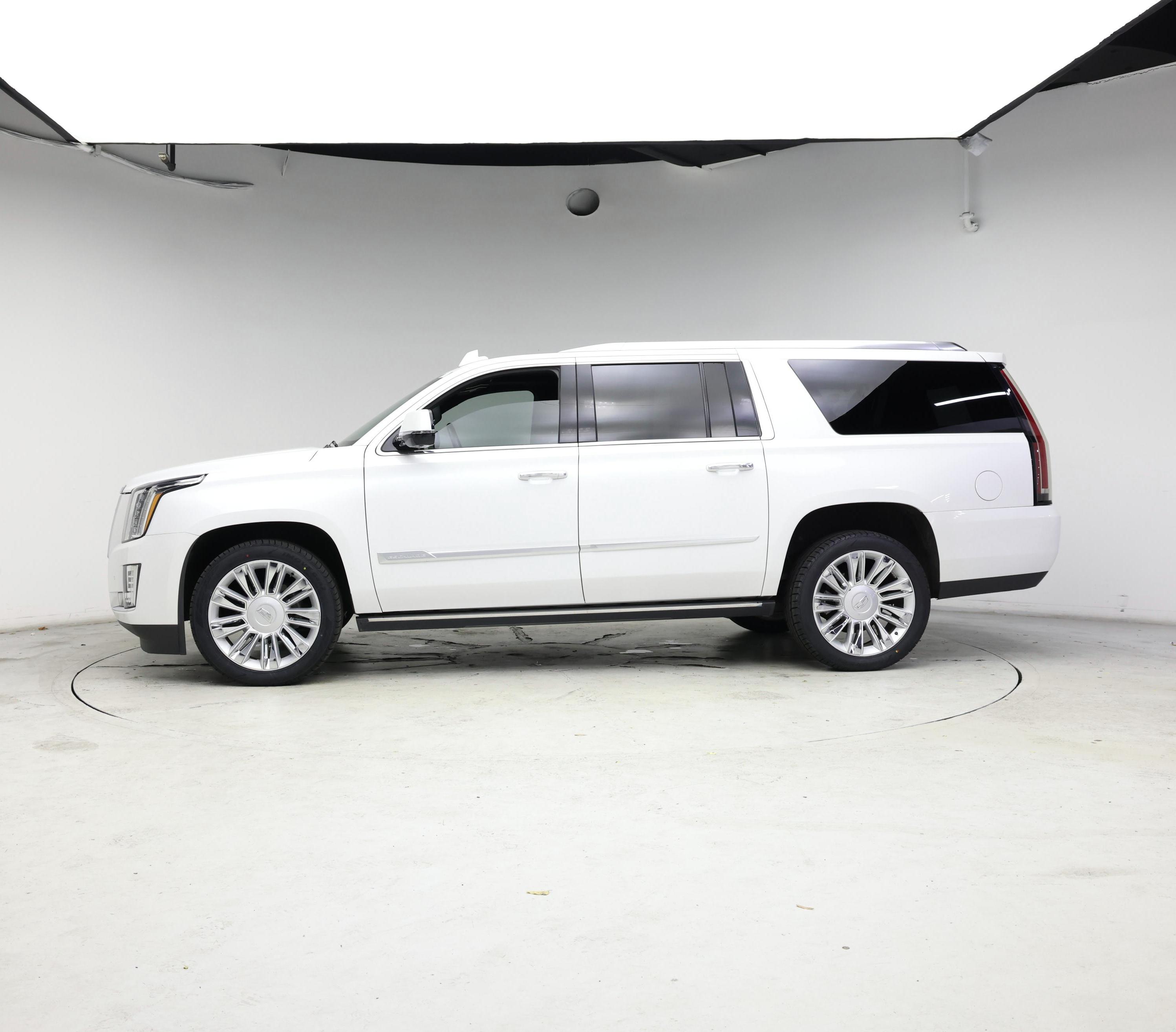 Thumbnail: 2016 Cadillac Escalade - 3
