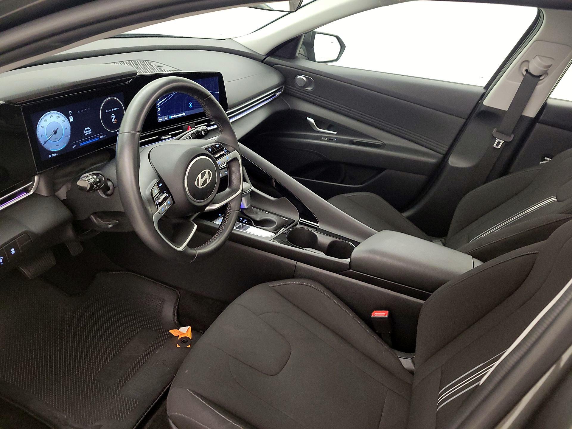 Thumbnail: 2024 Hyundai Elantra - 11