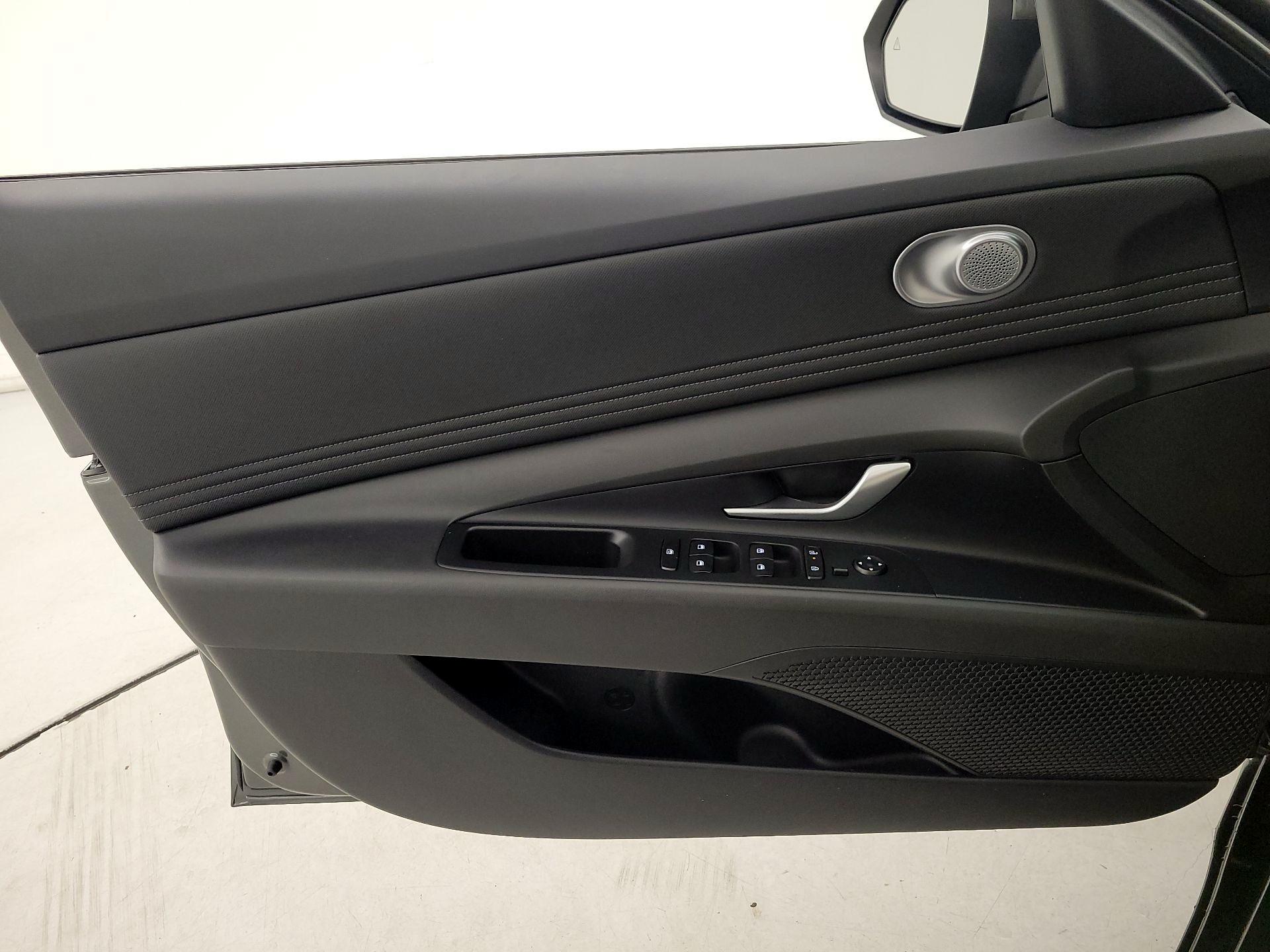 Thumbnail: 2024 Hyundai Elantra - 12