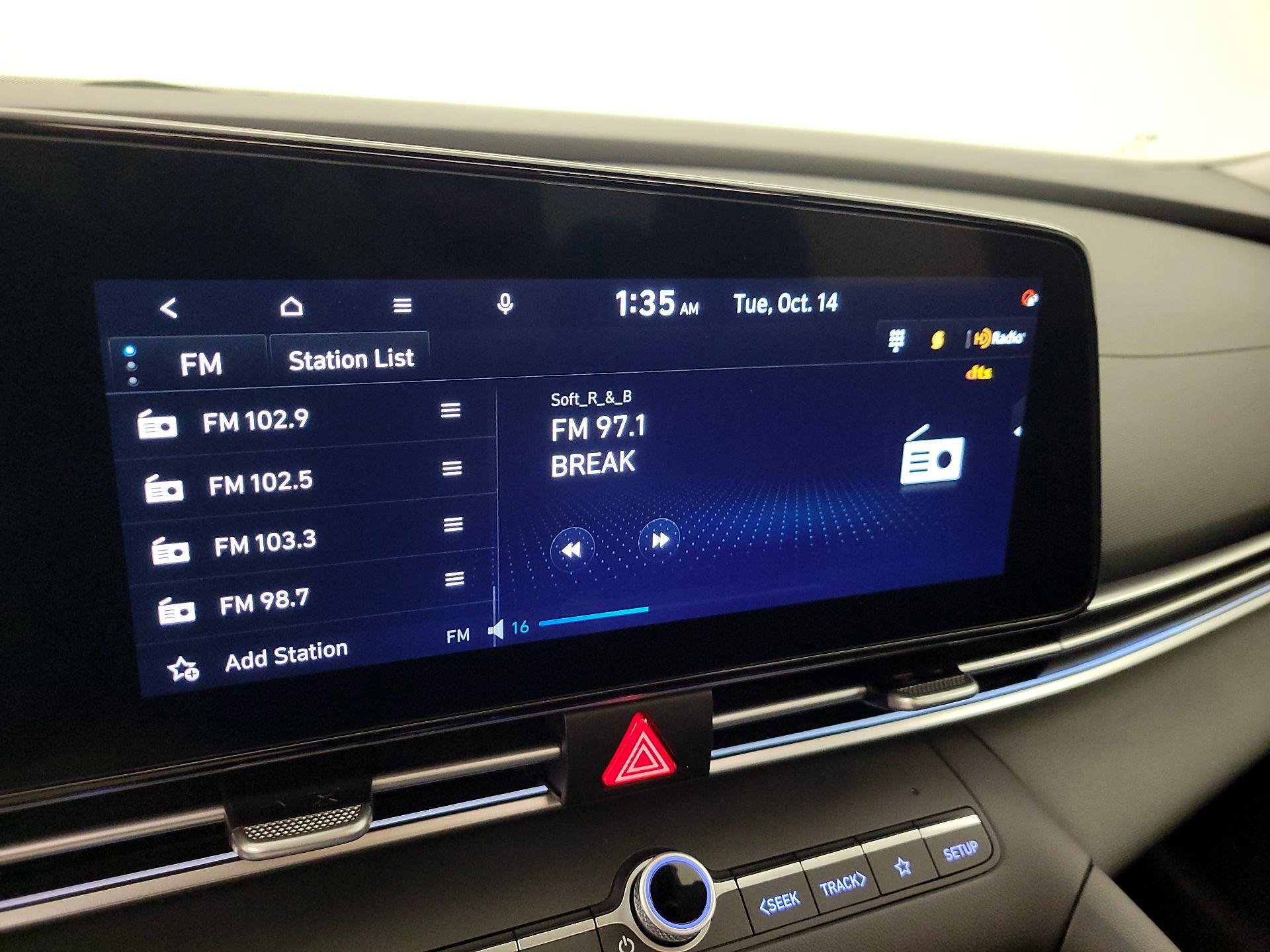 Thumbnail: 2024 Hyundai Elantra - 16
