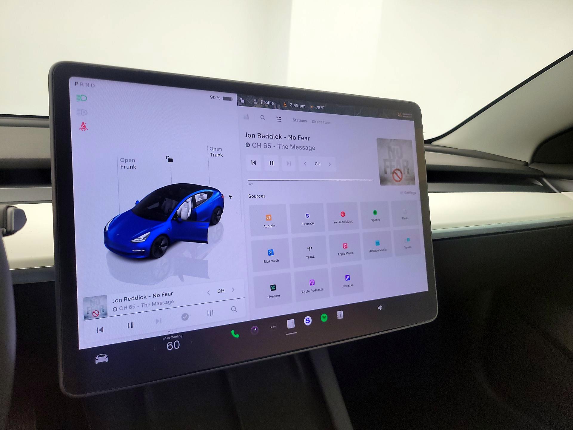 Thumbnail: 2022 Tesla Model 3 - 15