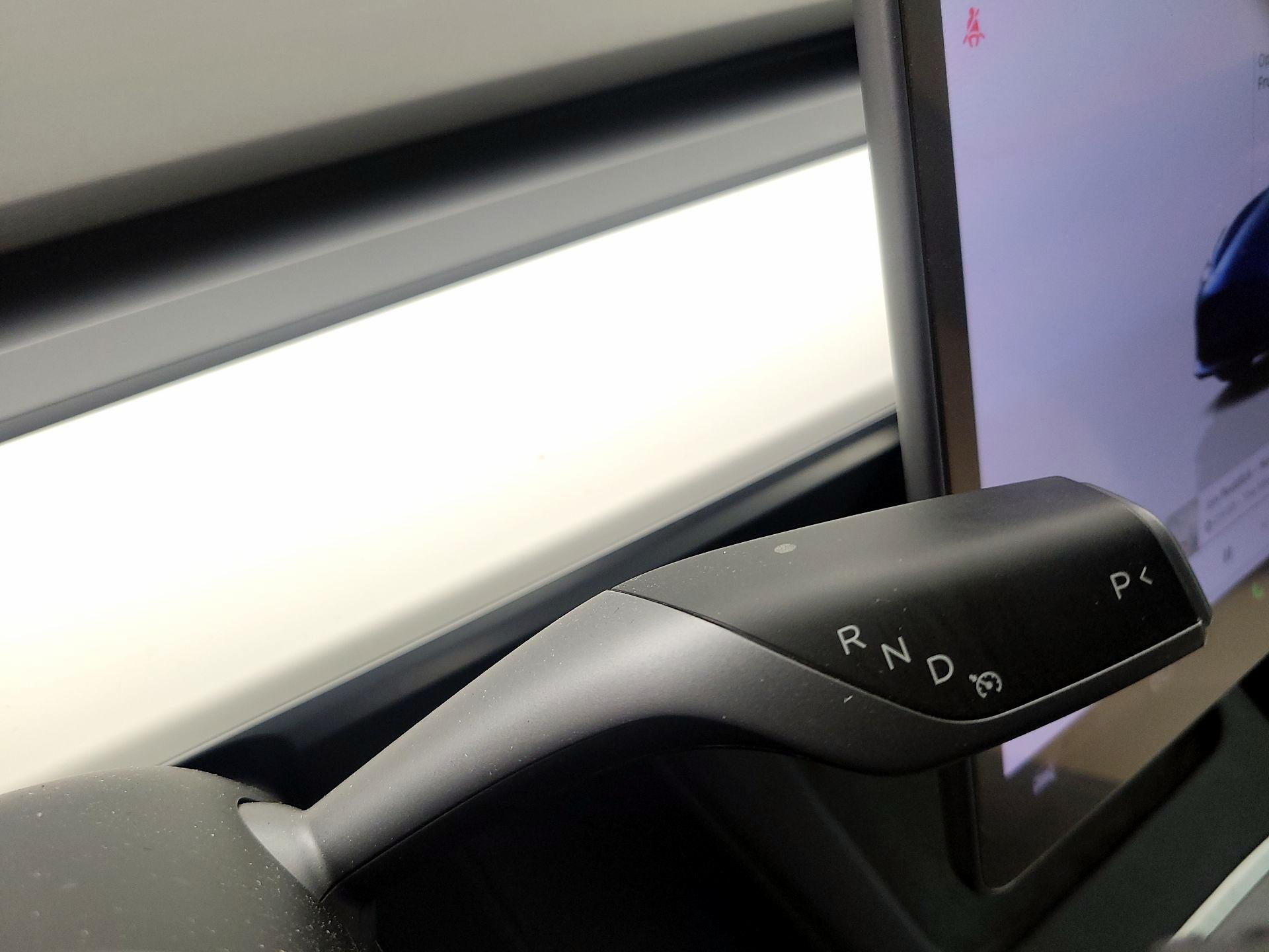 Thumbnail: 2022 Tesla Model 3 - 17