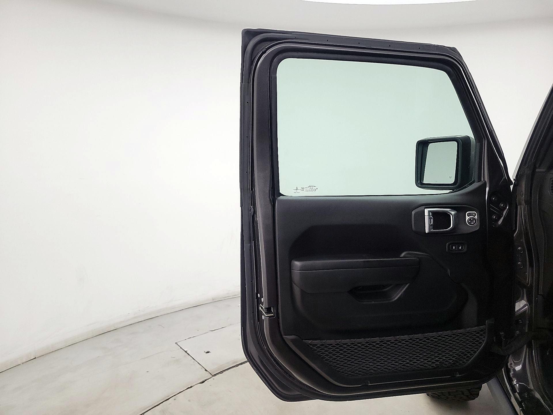 Thumbnail: 2022 Jeep Wrangler - 12