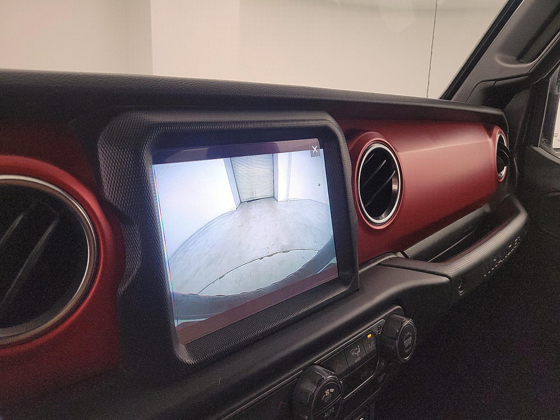 Thumbnail: 2022 Jeep Wrangler - 15