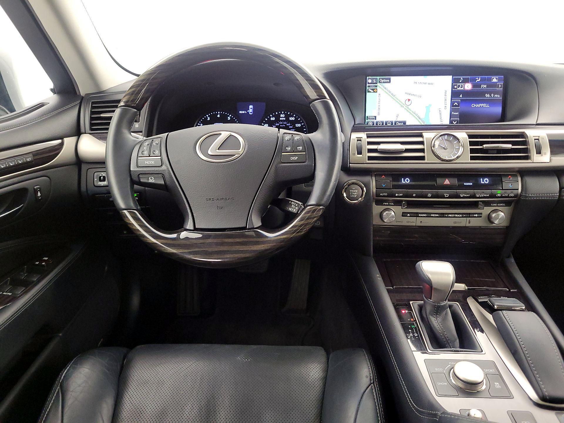 Thumbnail: 2015 Lexus LS - 10