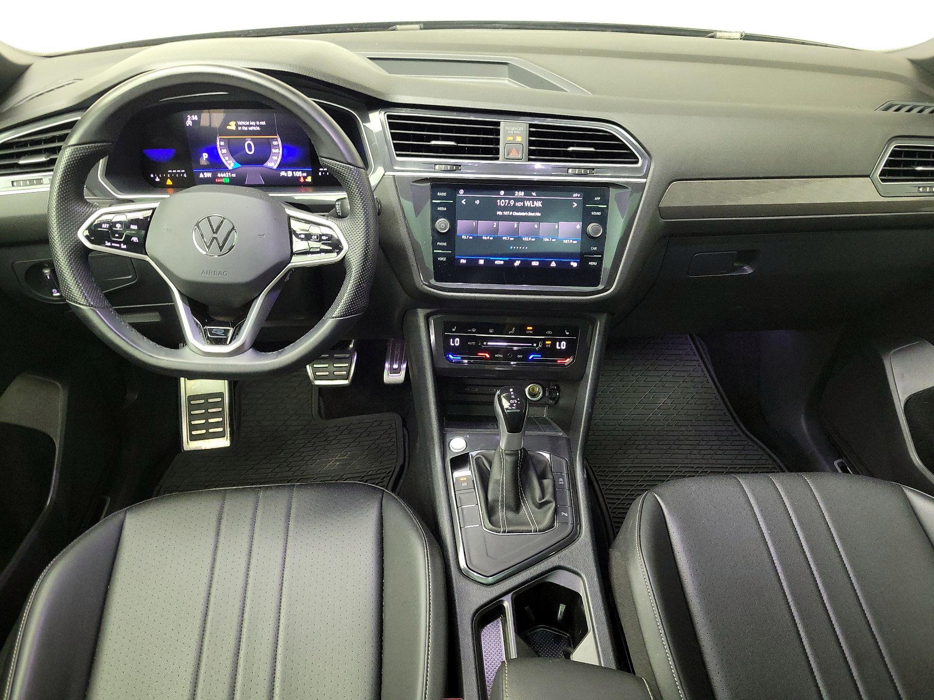 Thumbnail: 2023 Volkswagen Tiguan - 9