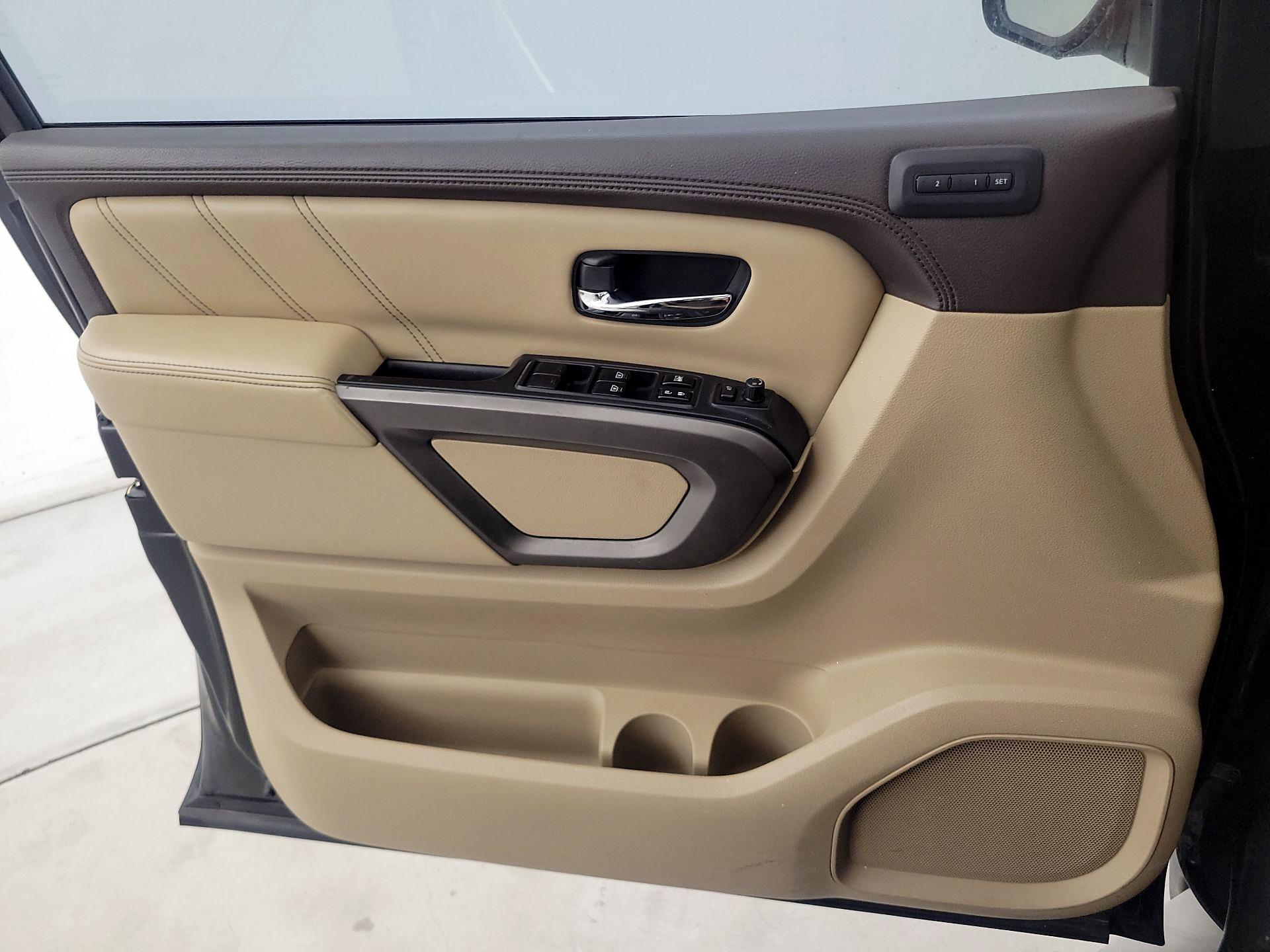 Thumbnail: 2015 Nissan Armada - 12