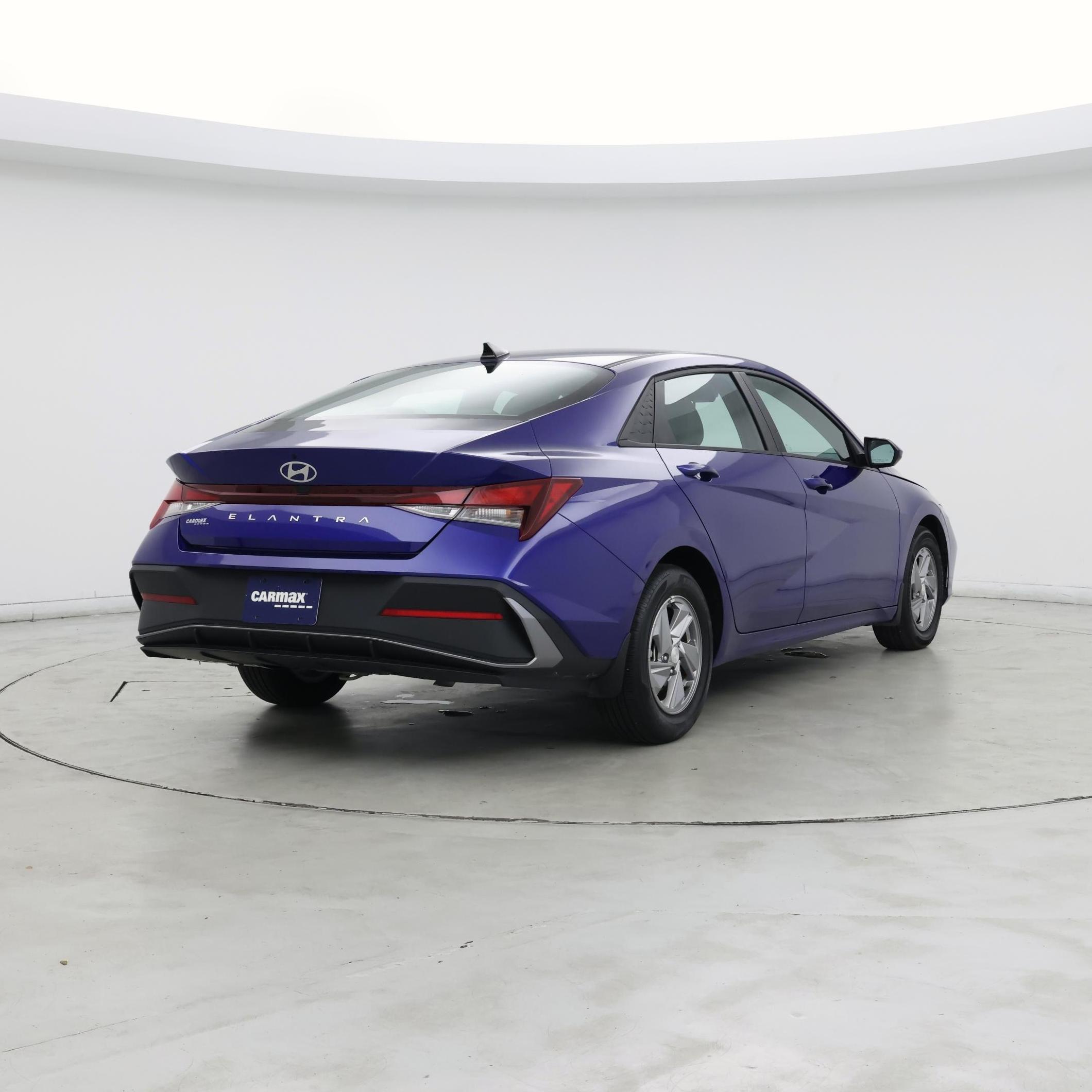 Thumbnail: 2024 Hyundai Elantra - 8
