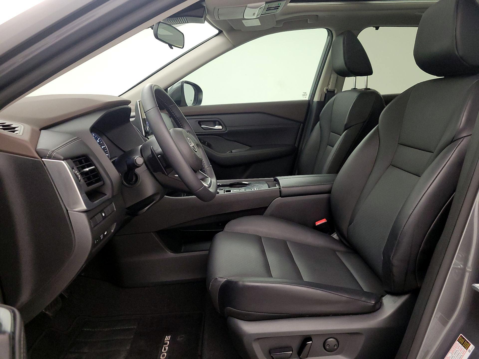 Thumbnail: 2023 Nissan Rogue - 11