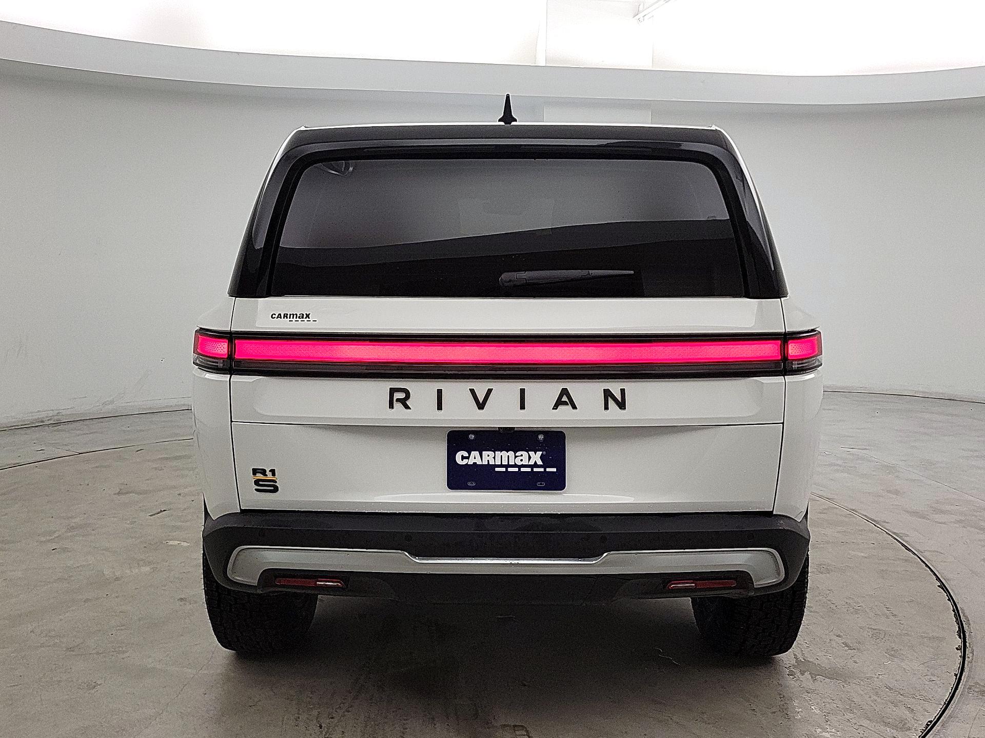 Thumbnail: 2024 Rivian R1S - 6