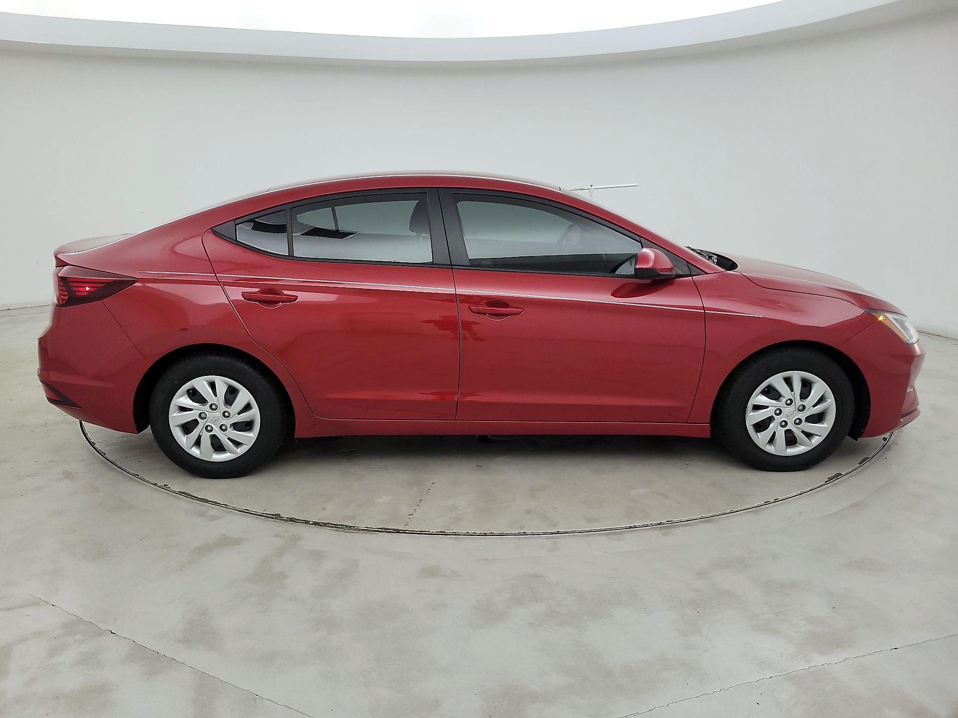 Thumbnail: 2020 Hyundai Elantra - 4
