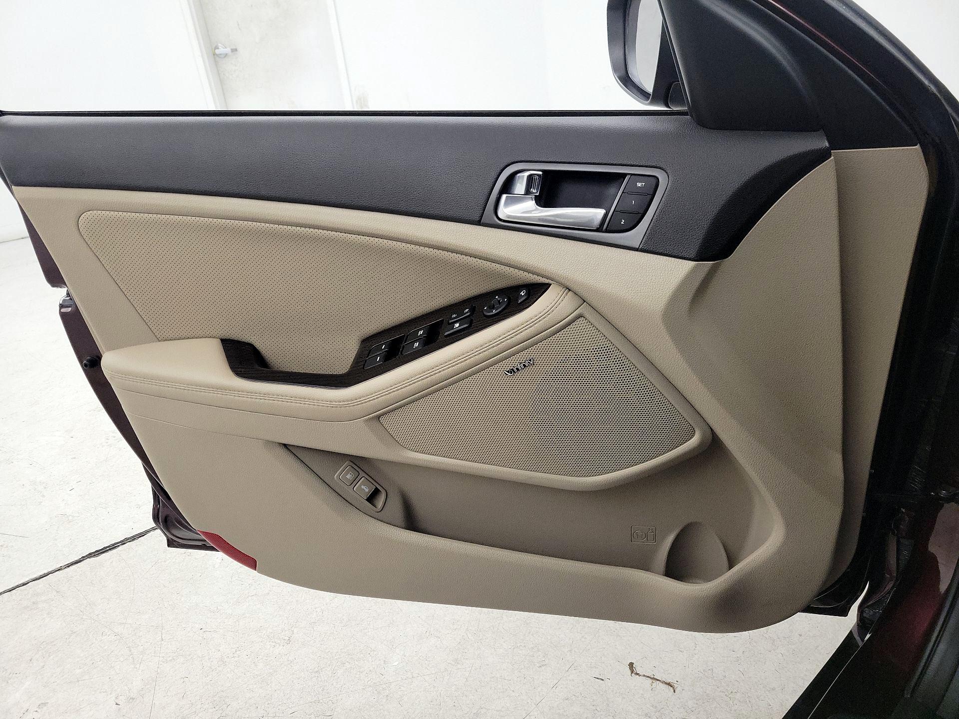 Thumbnail: 2014 Kia Optima - 12