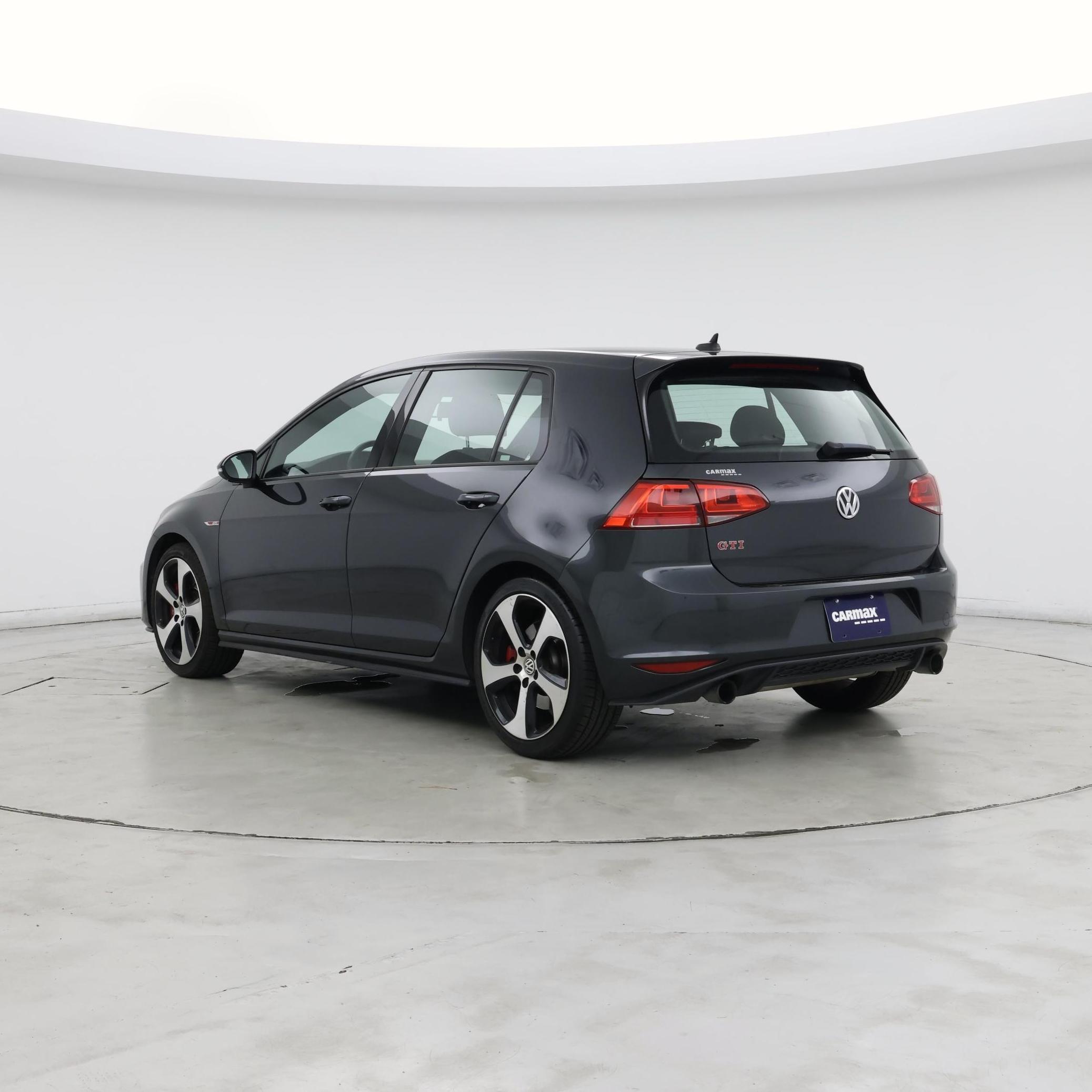 Thumbnail: 2016 Volkswagen Golf - 2