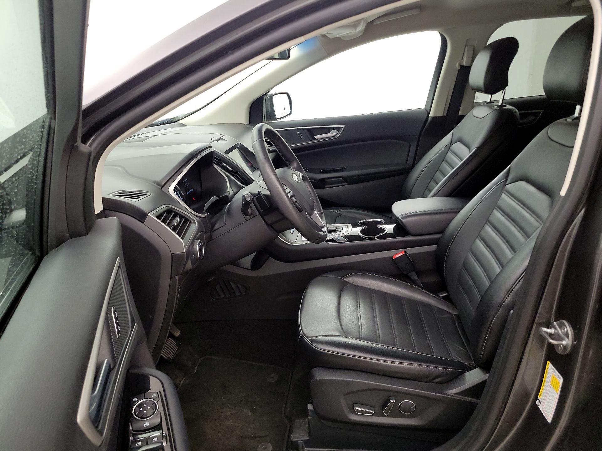 Thumbnail: 2018 Ford Edge - 11