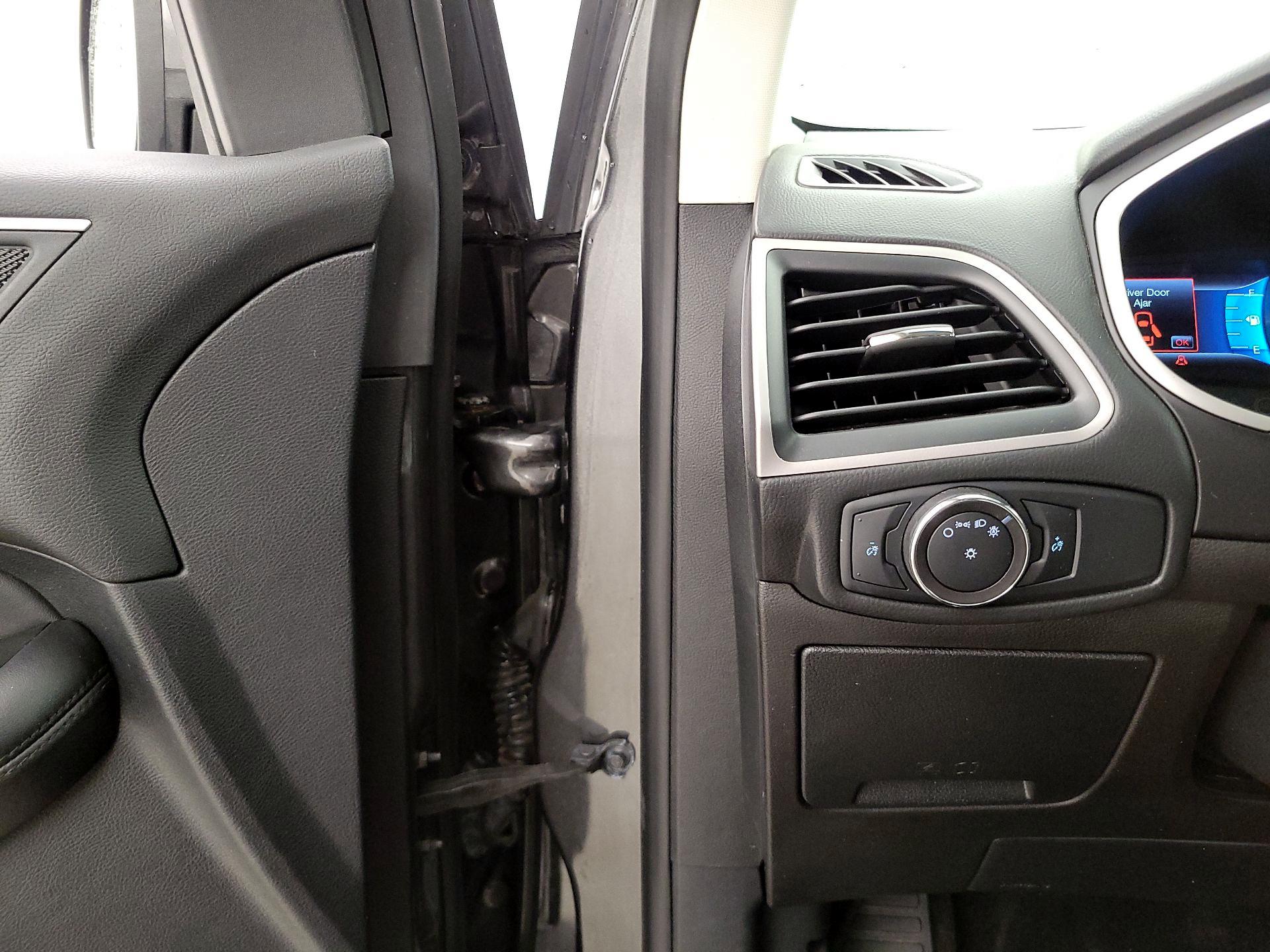 Thumbnail: 2018 Ford Edge - 13