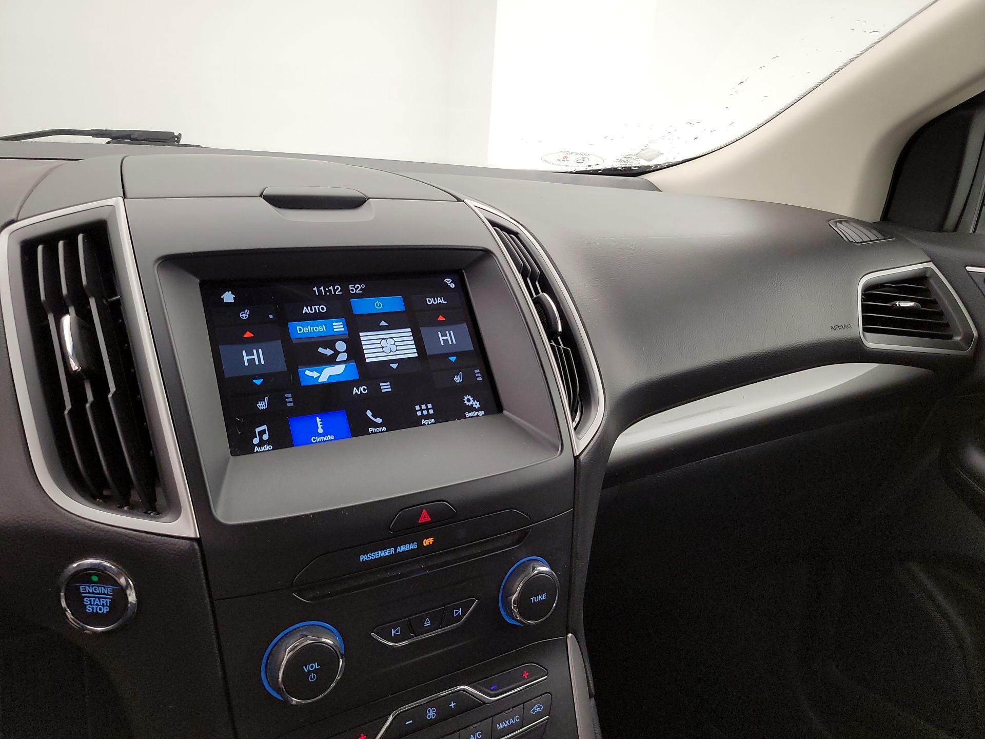 Thumbnail: 2018 Ford Edge - 16