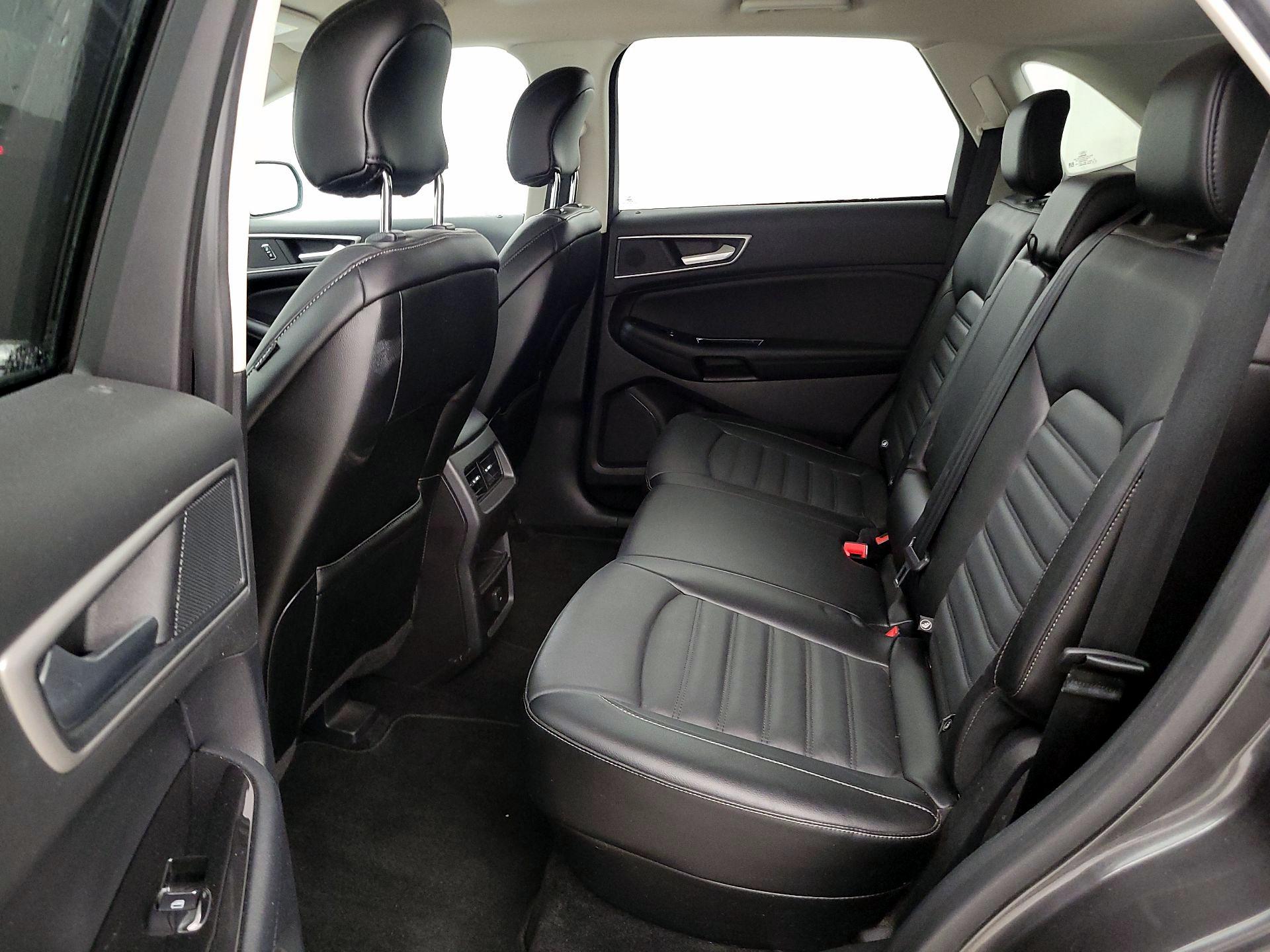 Thumbnail: 2018 Ford Edge - 19