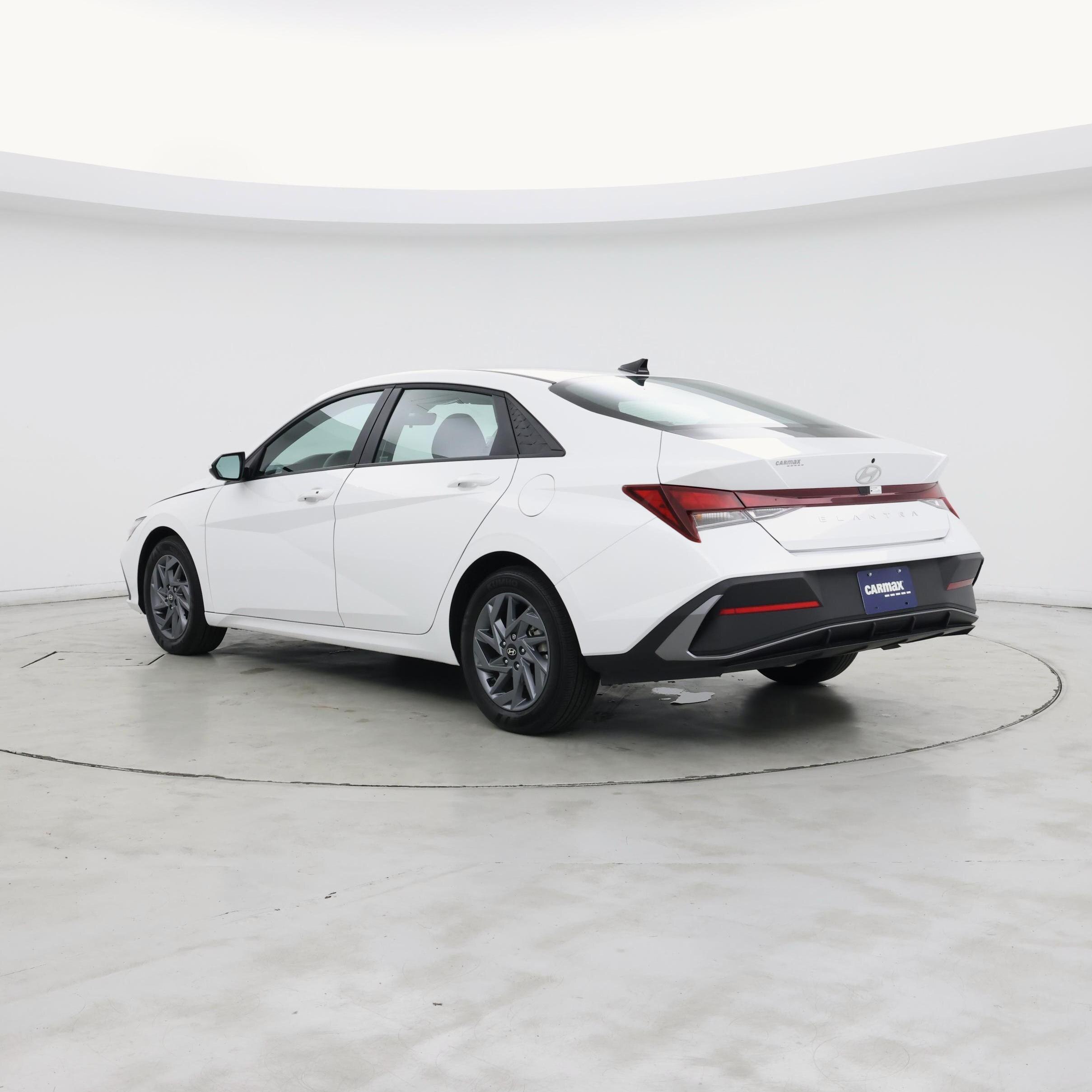 Thumbnail: 2024 Hyundai Elantra - 2