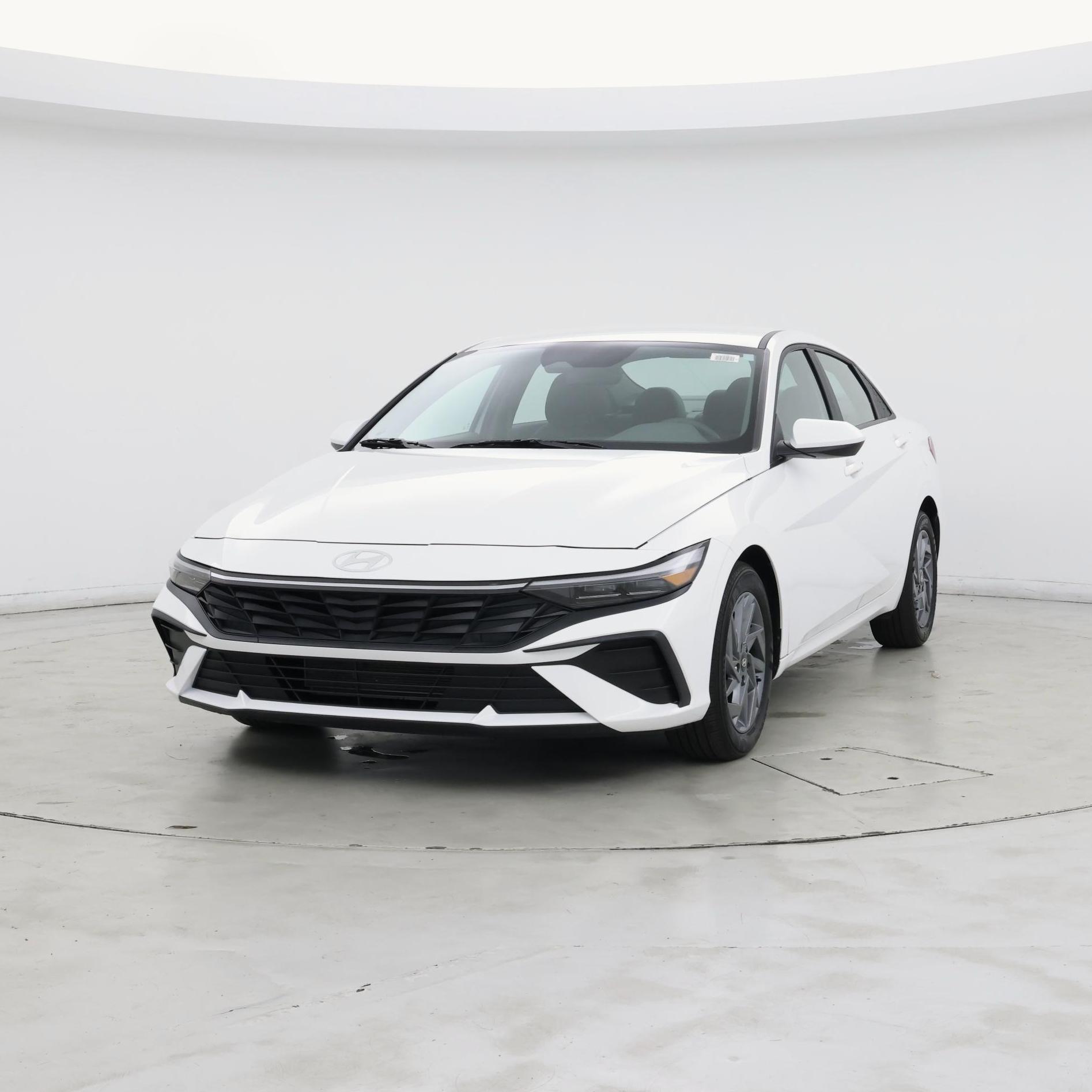 Thumbnail: 2024 Hyundai Elantra - 4