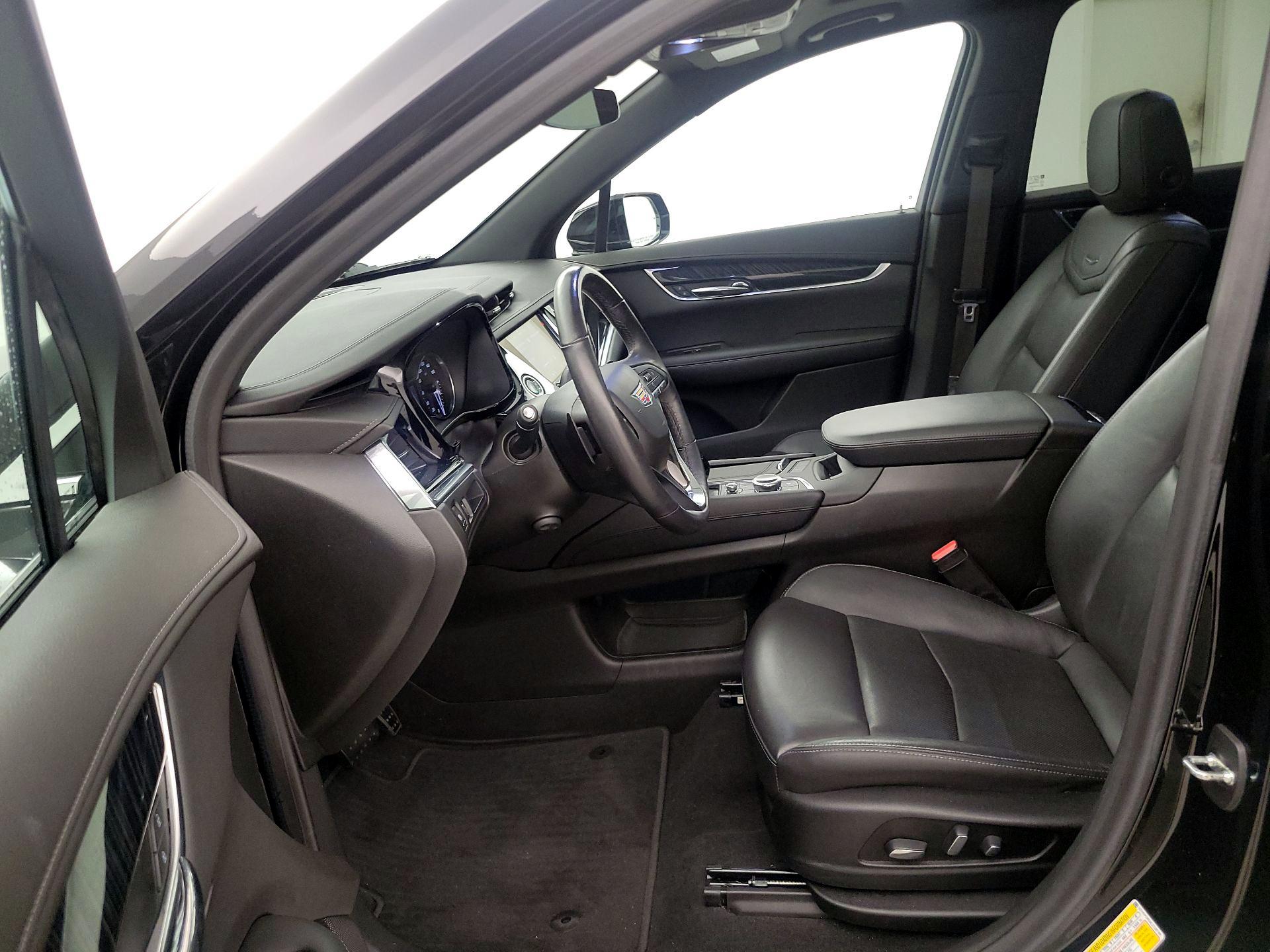 Thumbnail: 2020 Cadillac XT6 - 11