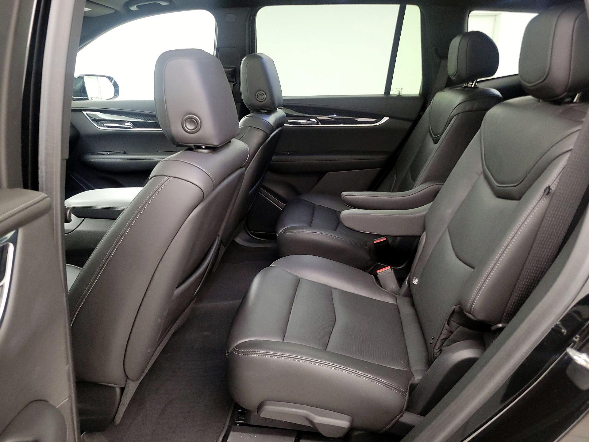Thumbnail: 2020 Cadillac XT6 - 20