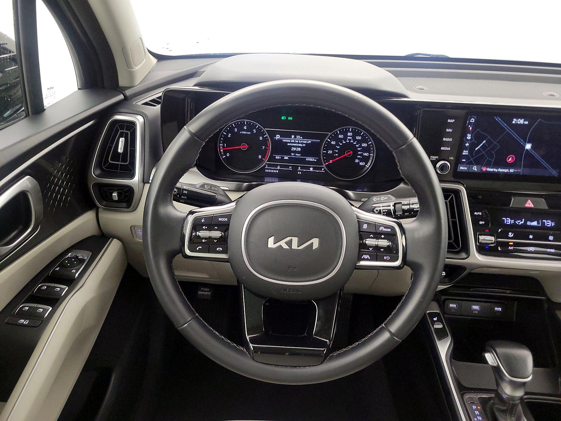 Thumbnail: 2022 Kia Sorento - 10