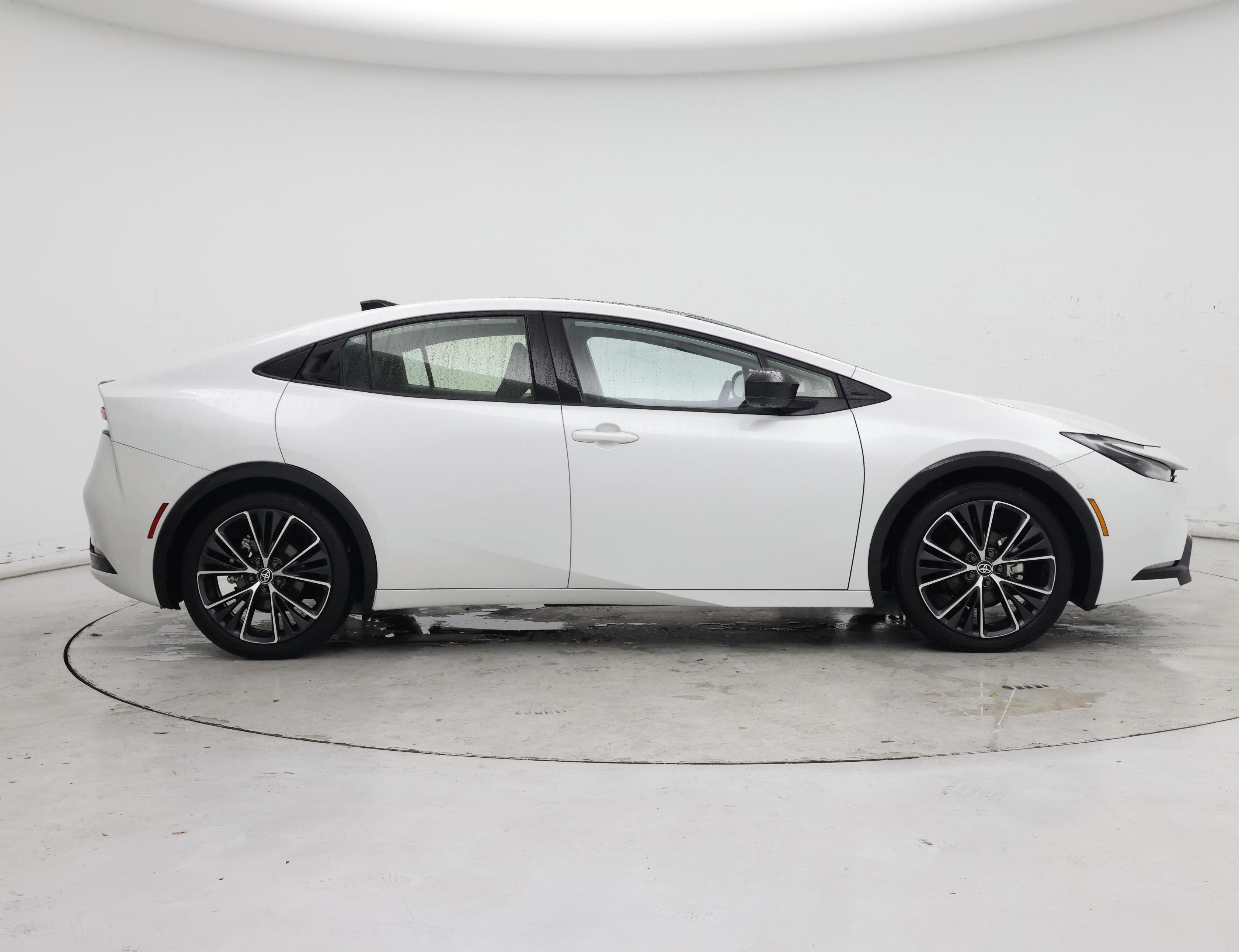 Thumbnail: 2024 Toyota Prius - 7