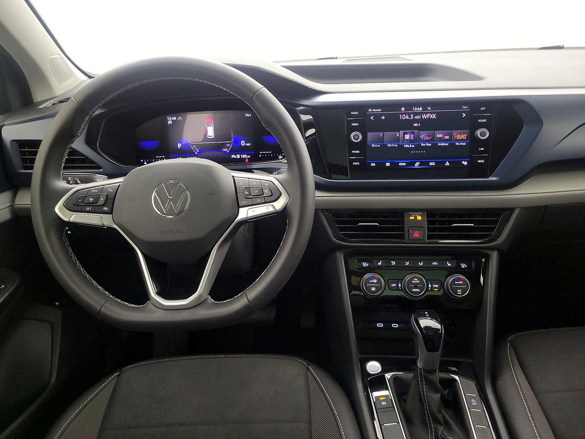 Thumbnail: 2024 Volkswagen Taos - 10