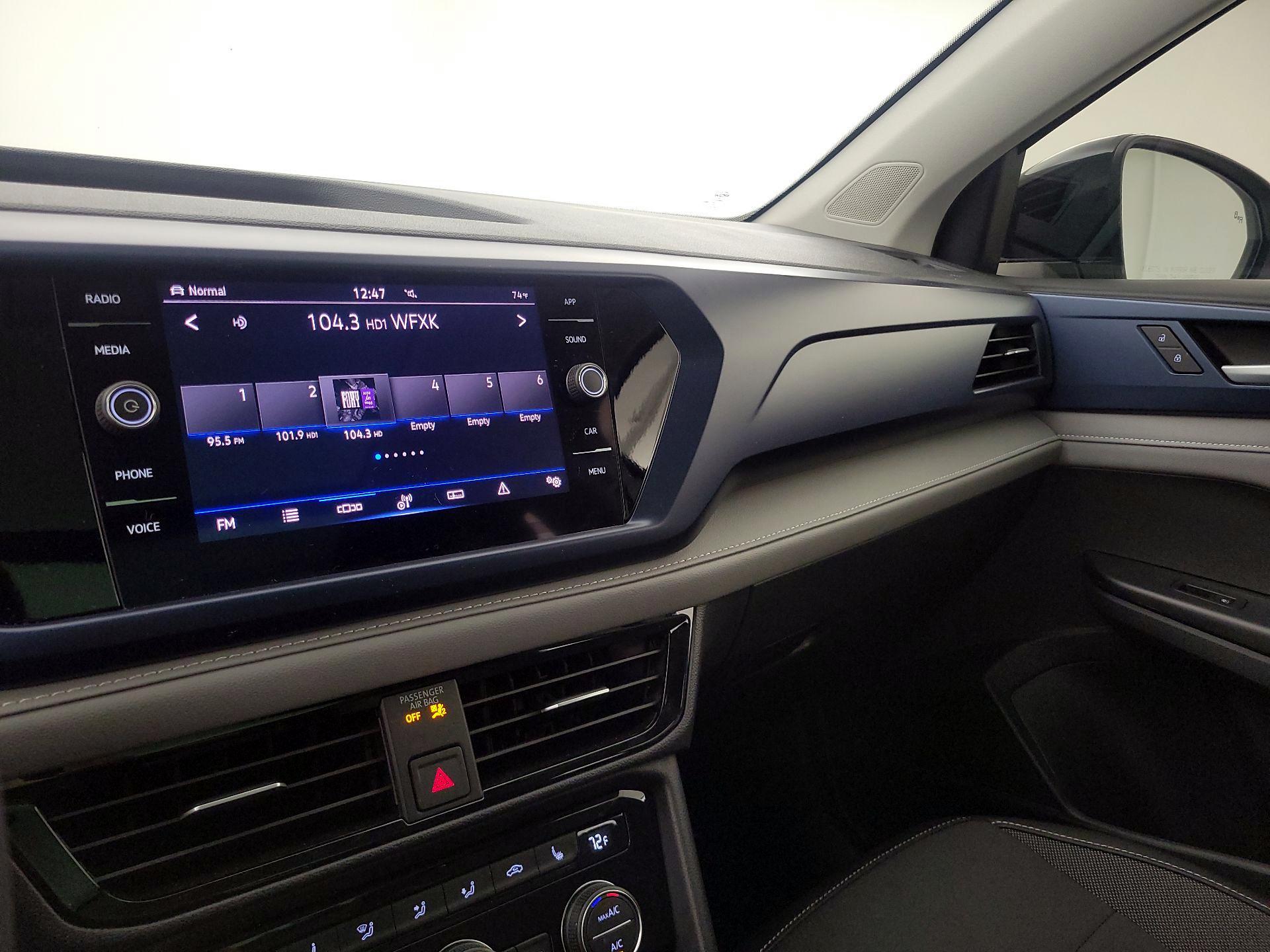 Thumbnail: 2024 Volkswagen Taos - 15