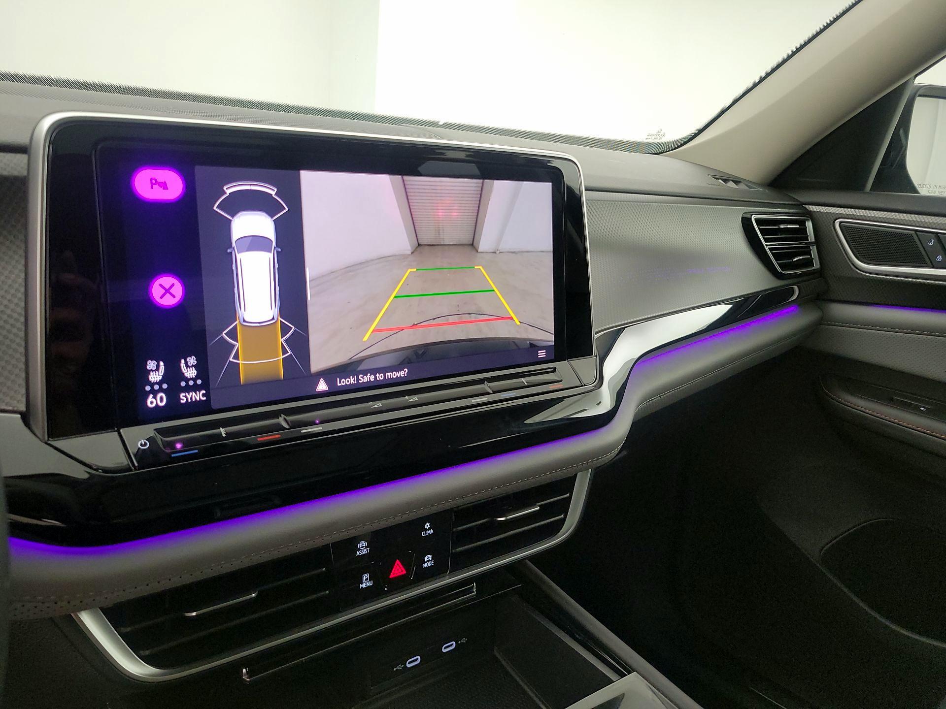 Thumbnail: 2024 Volkswagen Atlas - 14